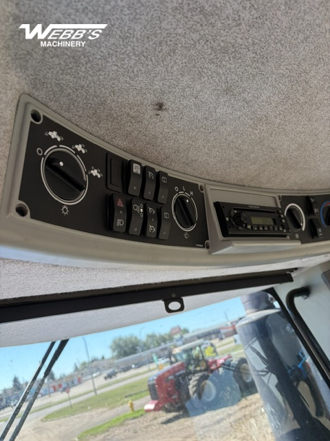 2009 New Holland T9060 Tractor