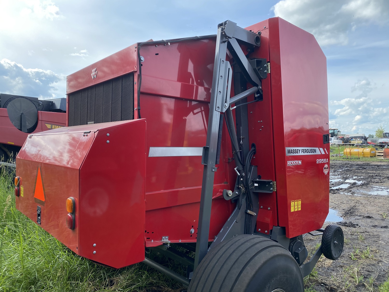 2019 Massey Ferguson 2956 Baler/Round