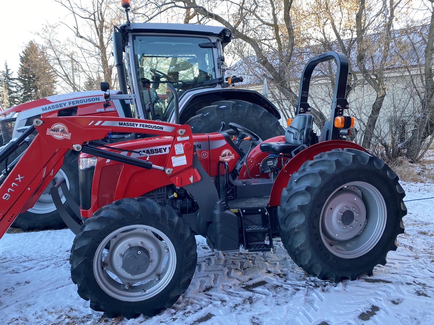 2022 Massey Ferguson 2606H Tractor