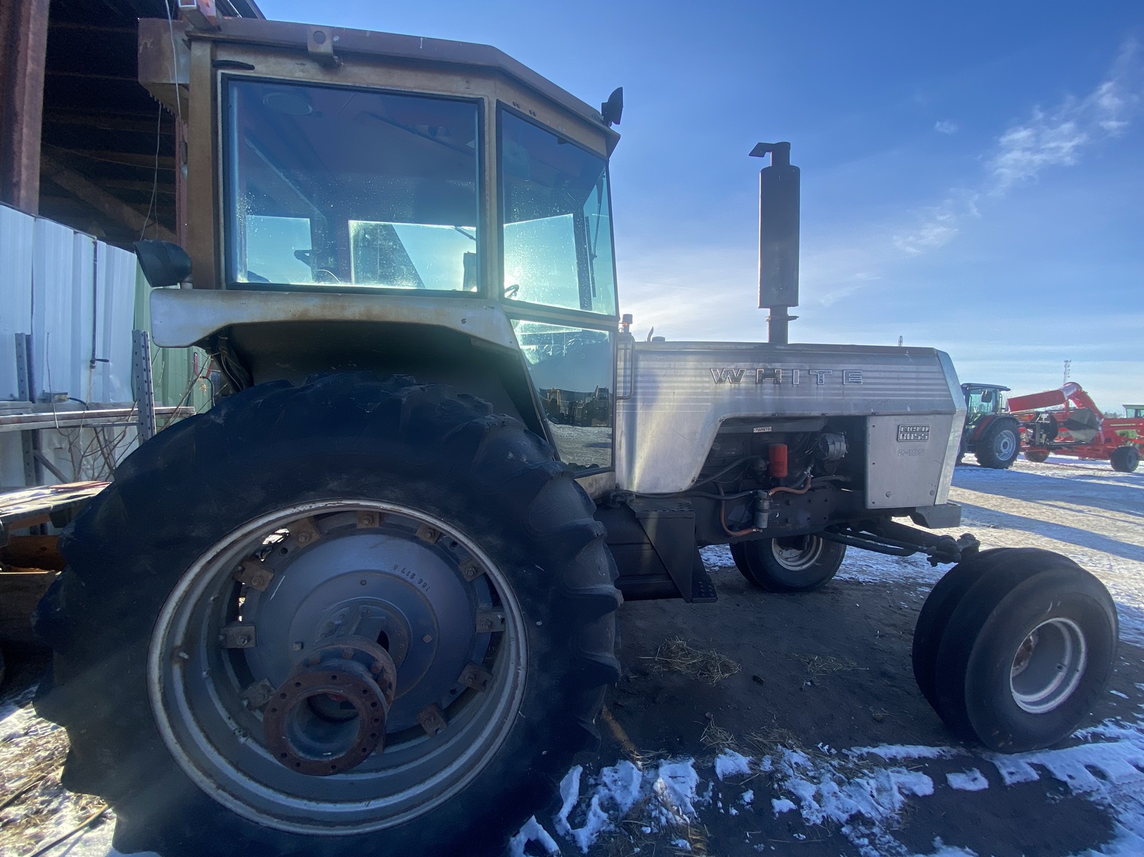 1976 AGCO White 2-105 Tractor