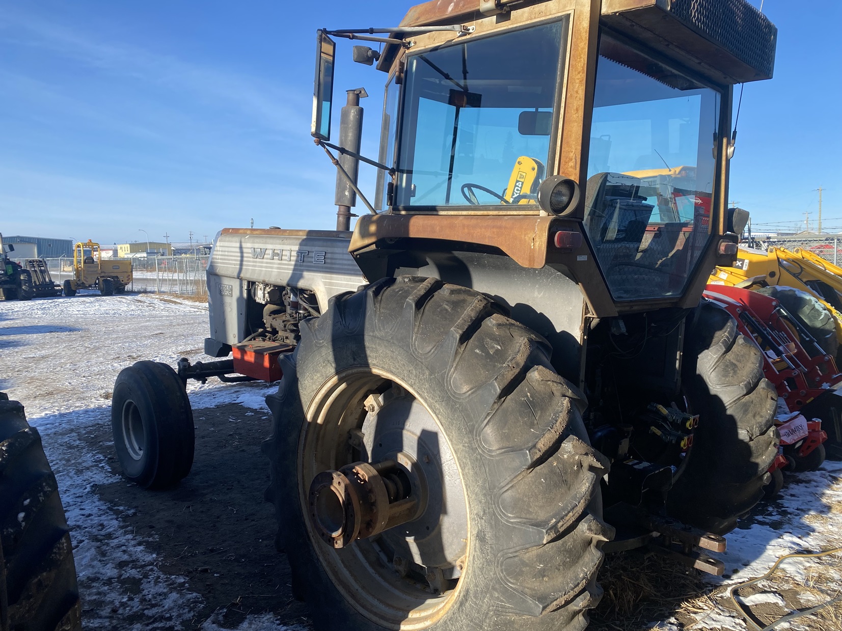 1976 AGCO White 2-105 Tractor