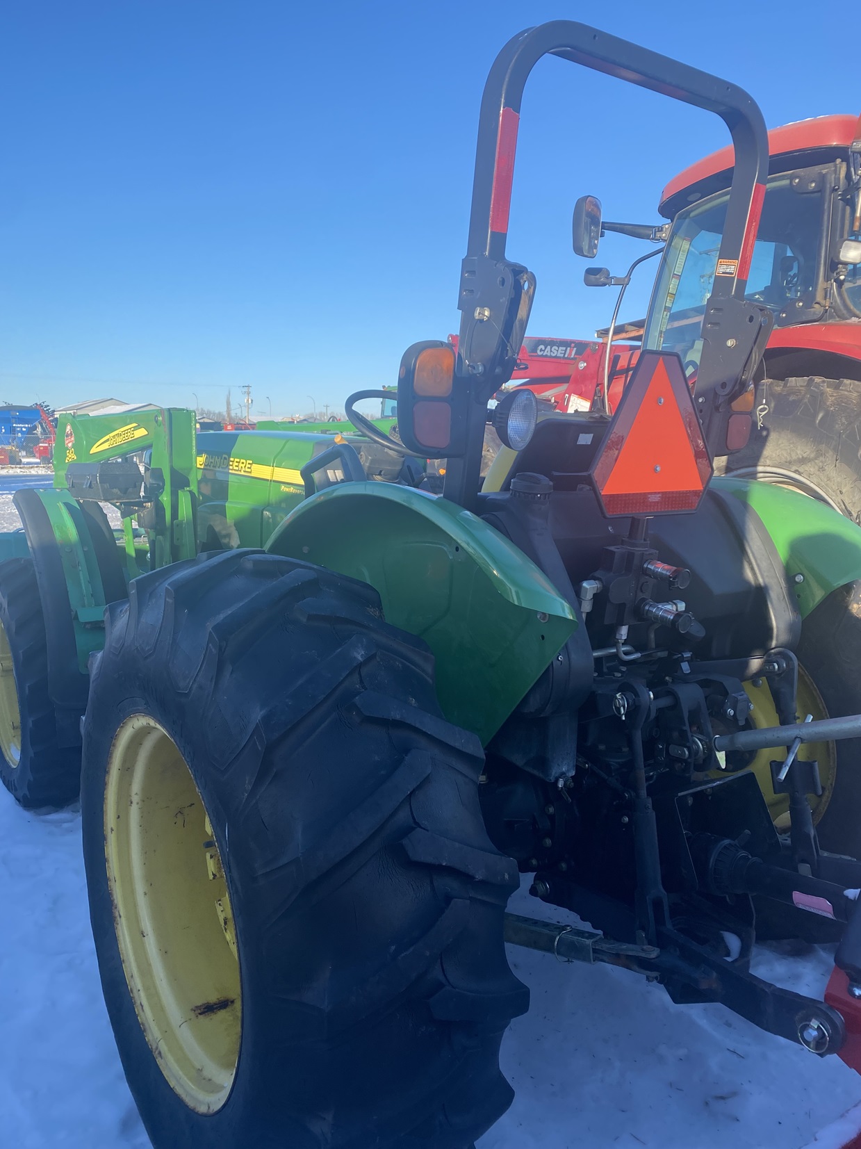 2006 John Deere 5325 Tractor