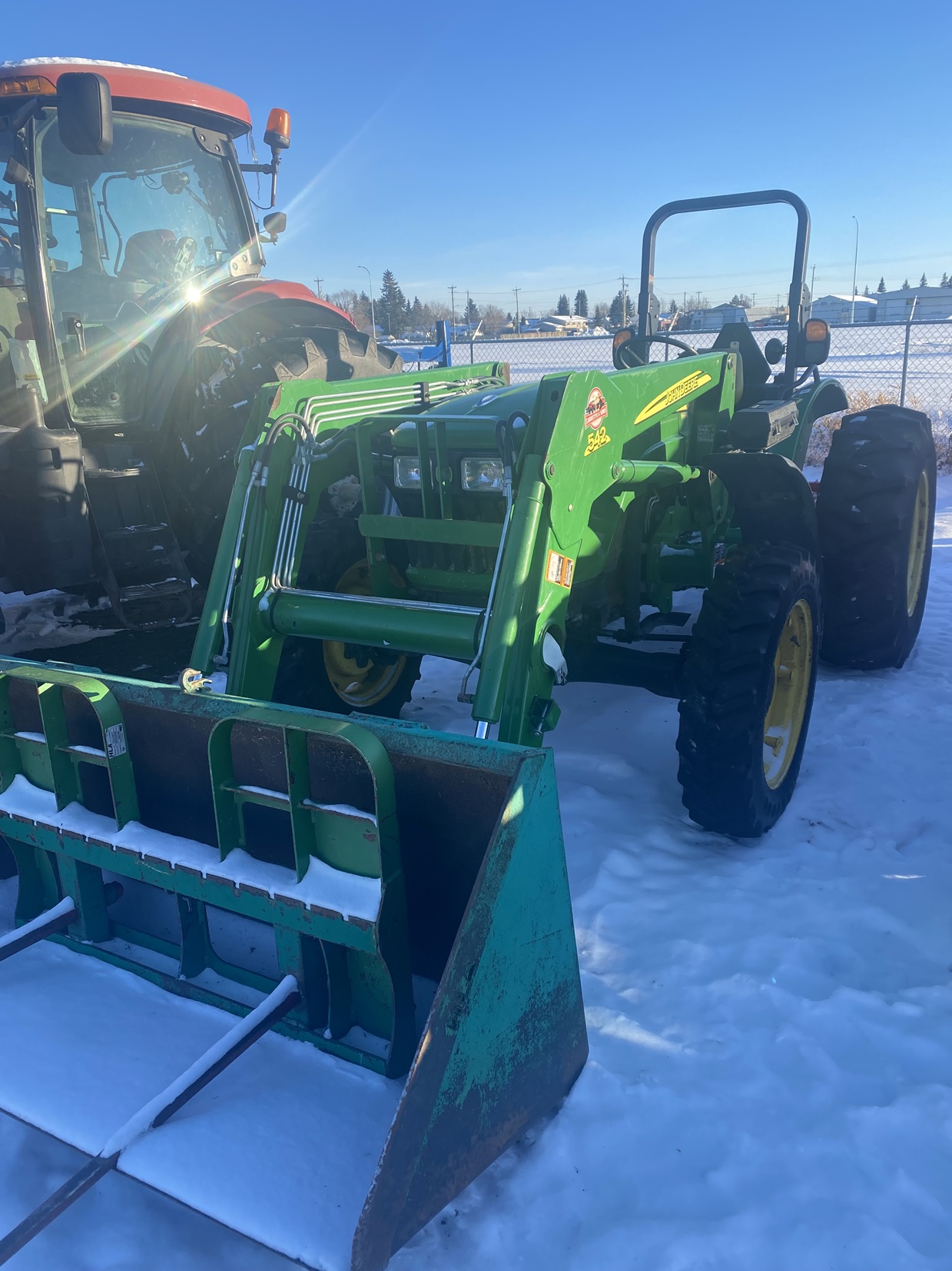 2006 John Deere 5325 Tractor