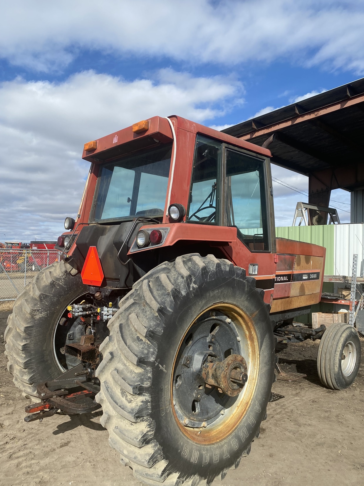 1981 International 3688 Tractor