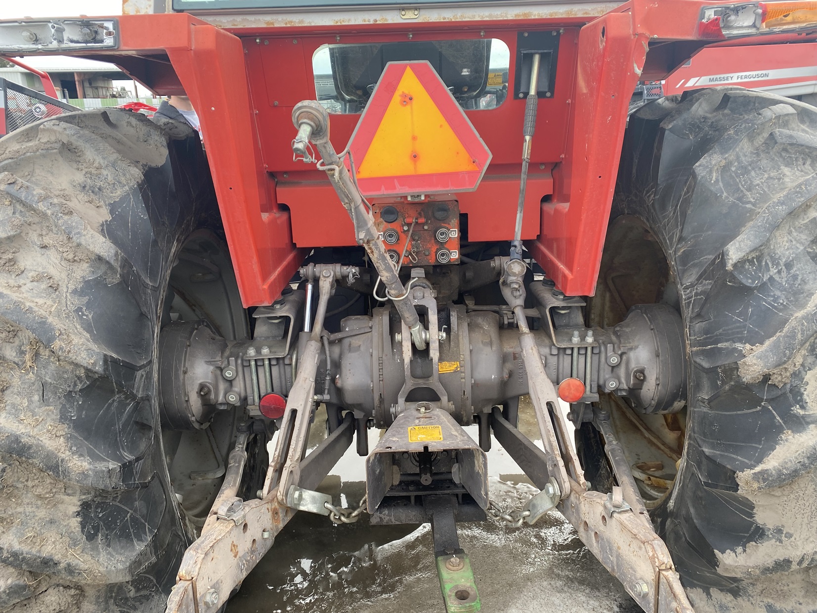 1983 Massey Ferguson 698 Tractor