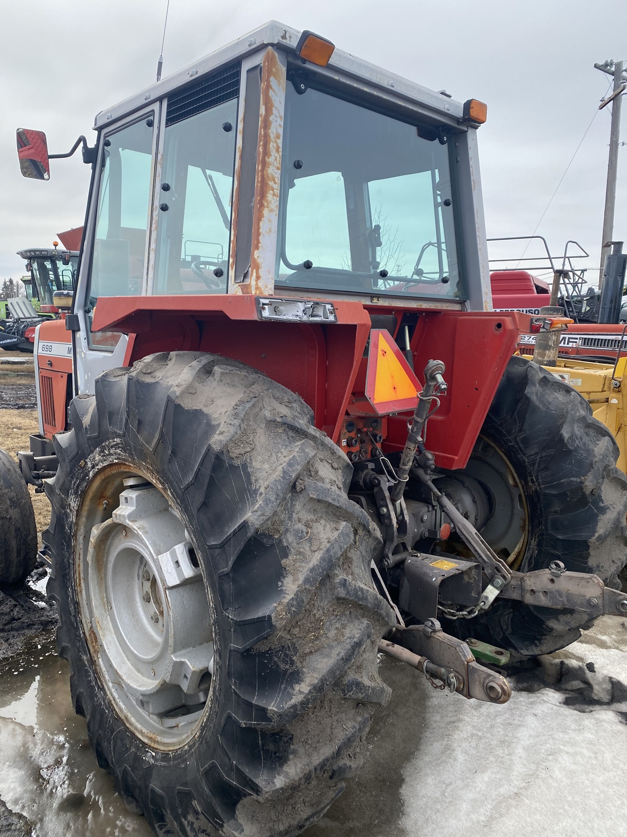 1983 Massey Ferguson 698 Tractor