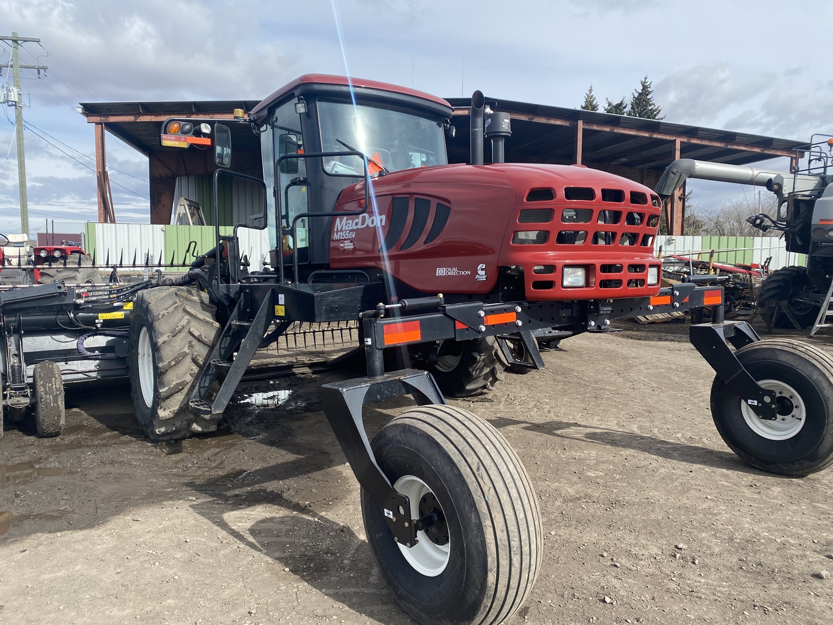 2017 MacDon M155E4 Windrower