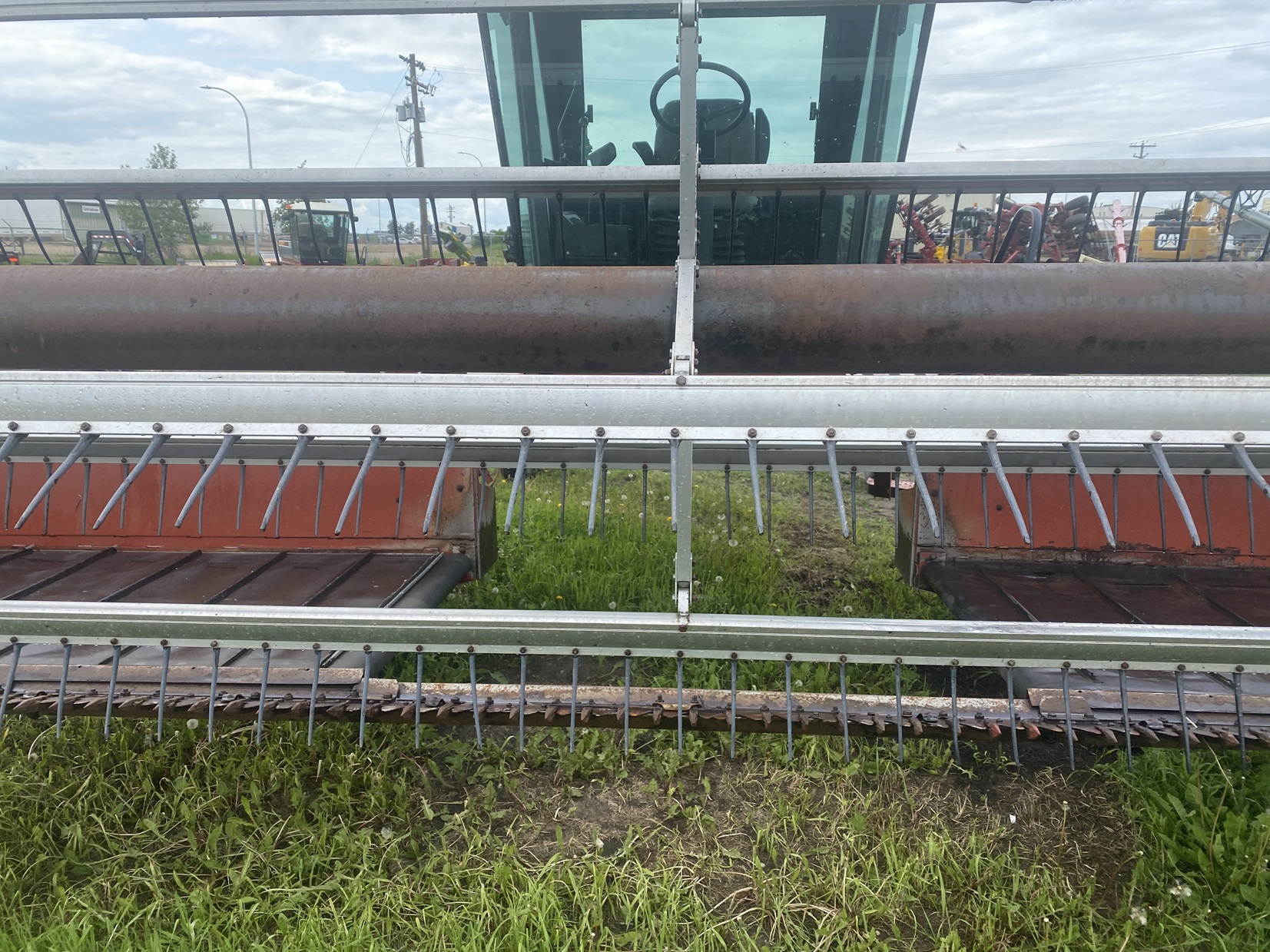 1995 AGCO Hesston 8100 Windrower