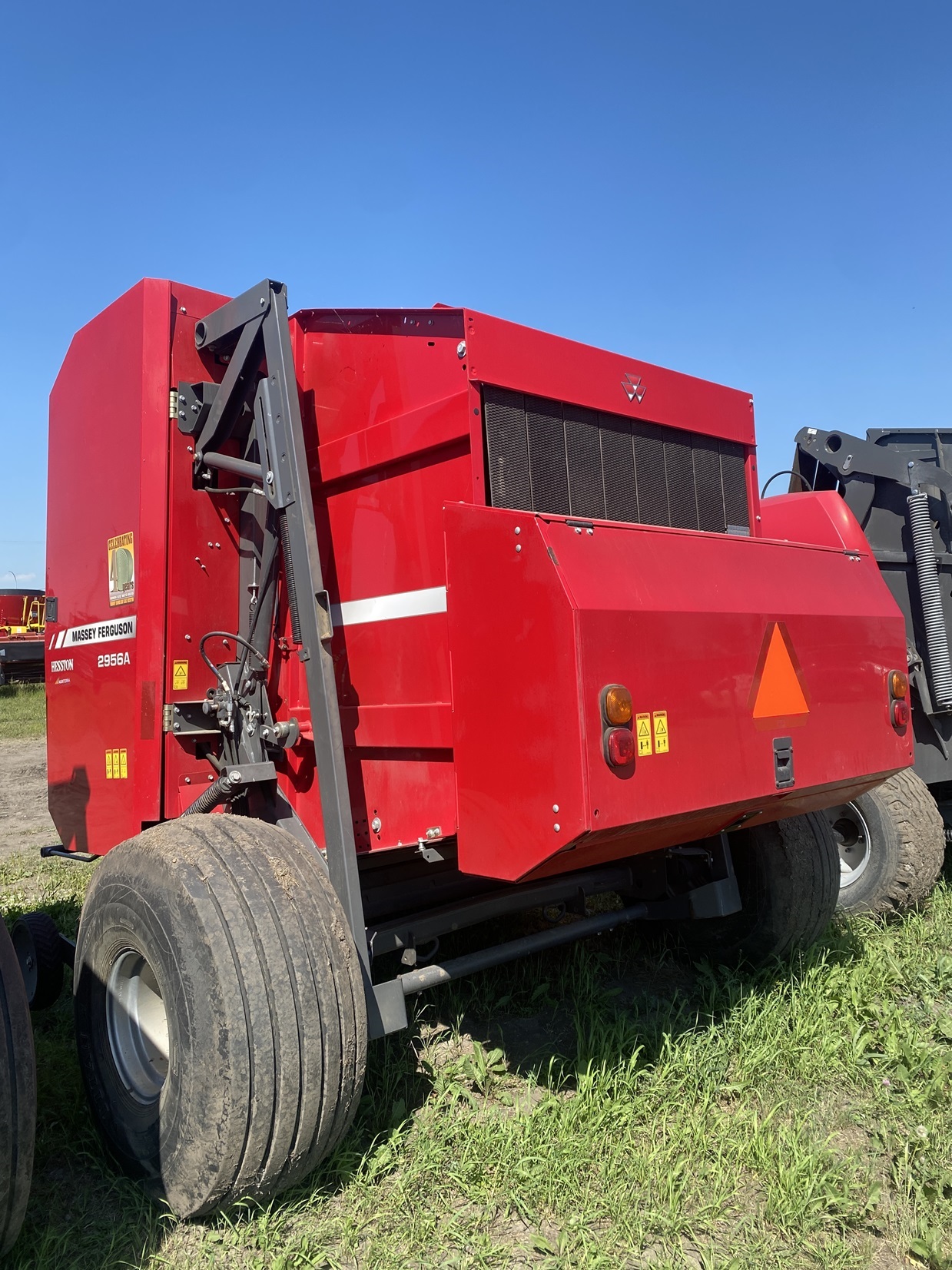 2016 Massey Ferguson 2956 Baler/Round