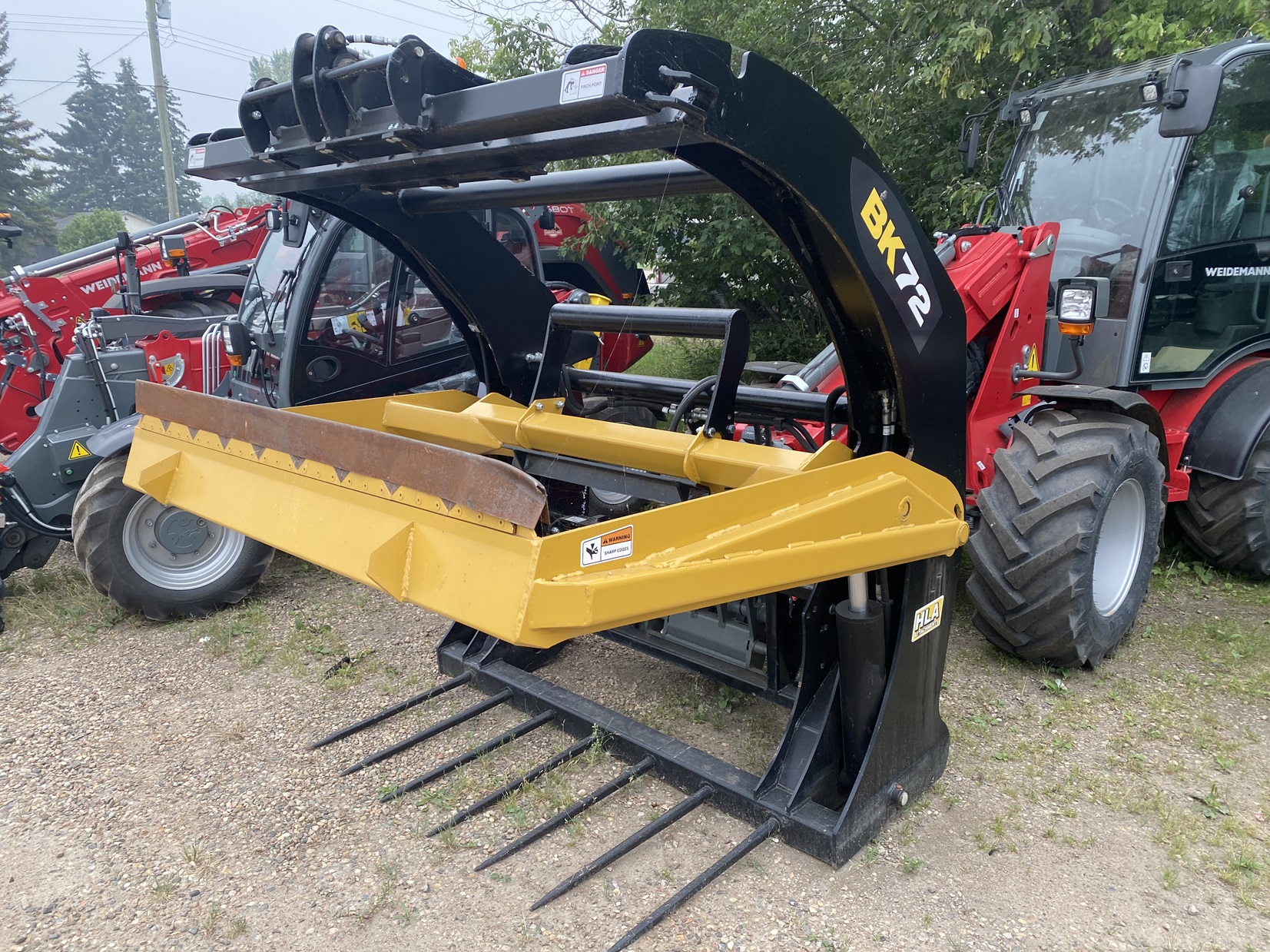 2022 HLA BK72 Bale Splitter