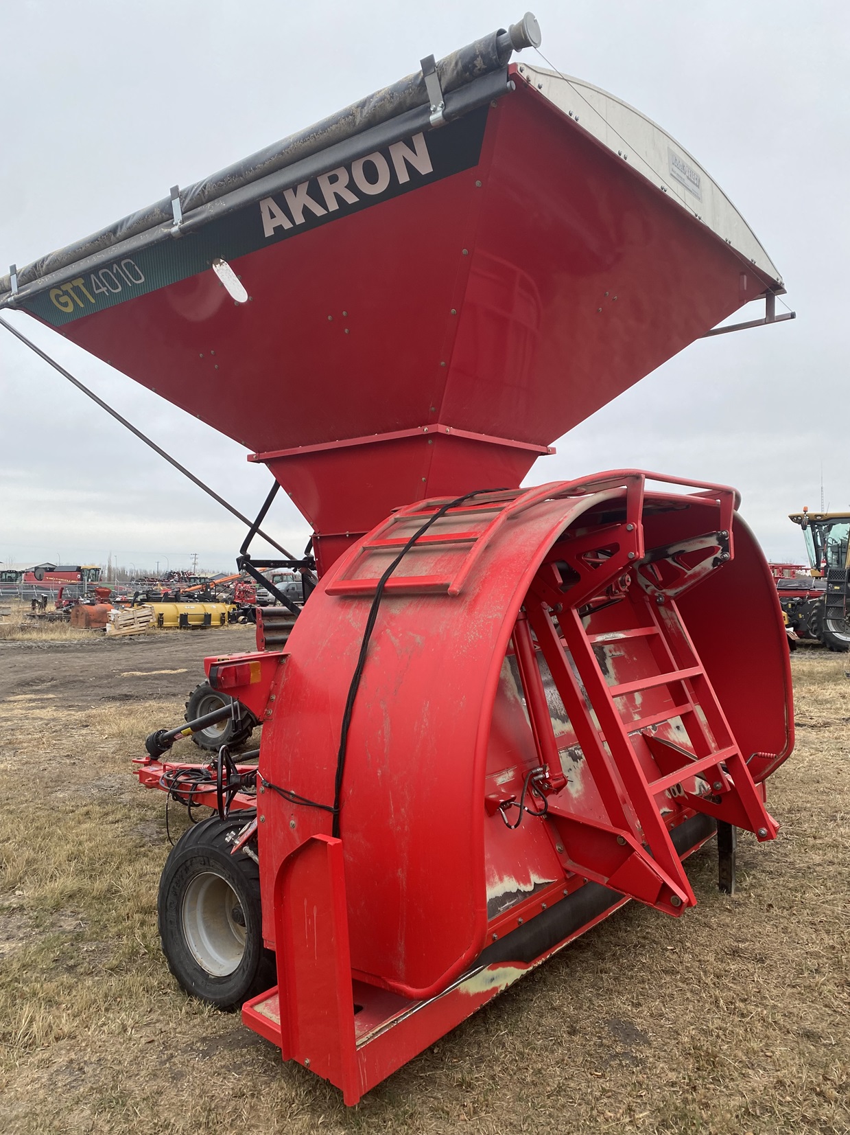 2019 Akron GTT4010 Bagger