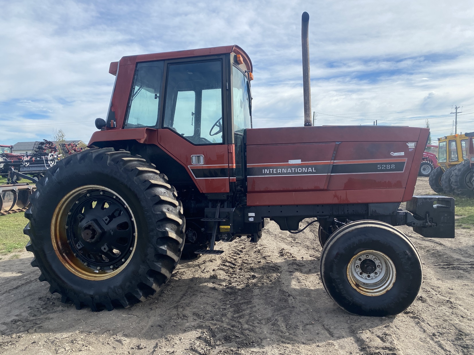 1981 International 5288 Tractor