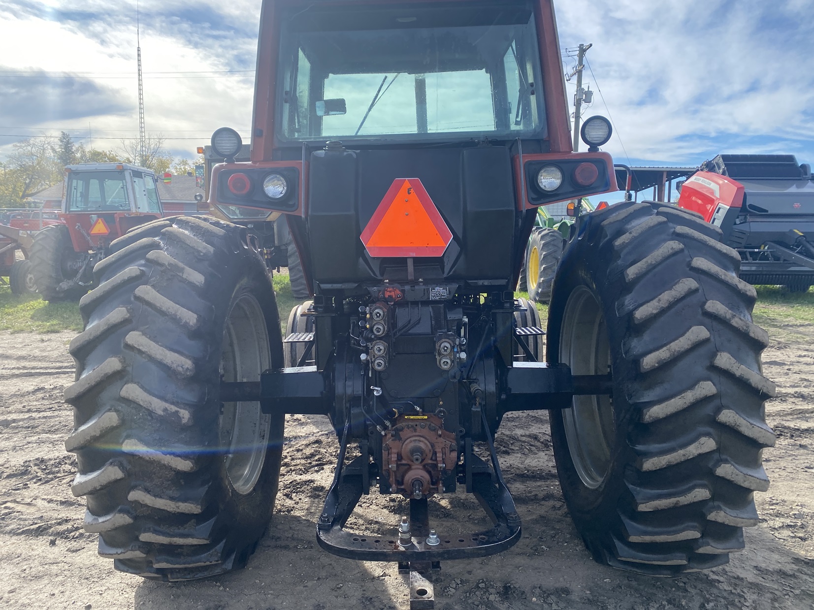 1981 International 5288 Tractor