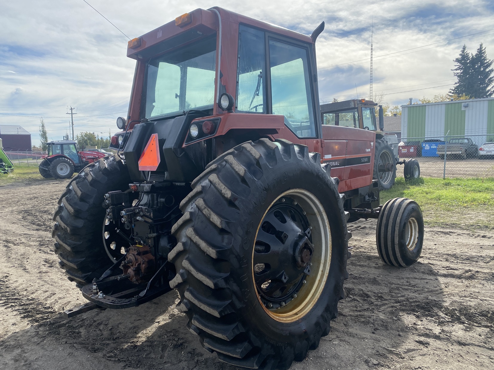 1981 International 5288 Tractor