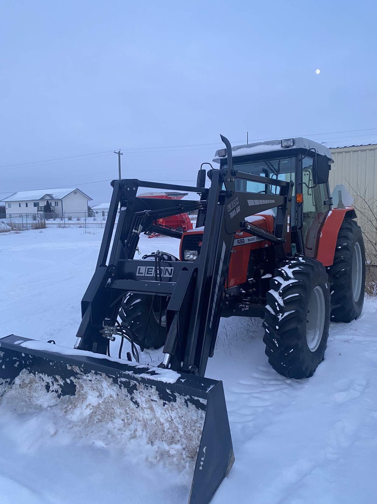 2004 Massey Ferguson 492 Tractor