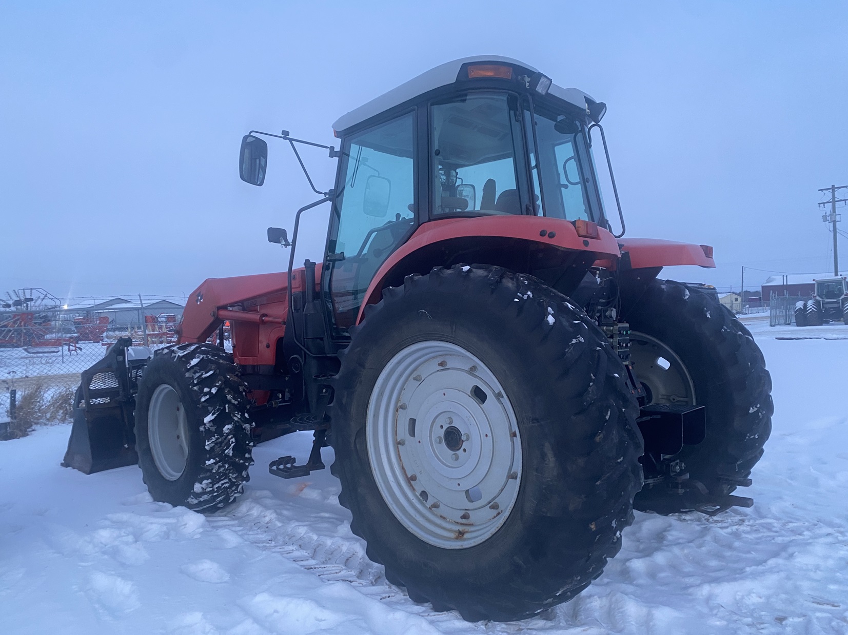 2000 Massey Ferguson 8220 Tractor