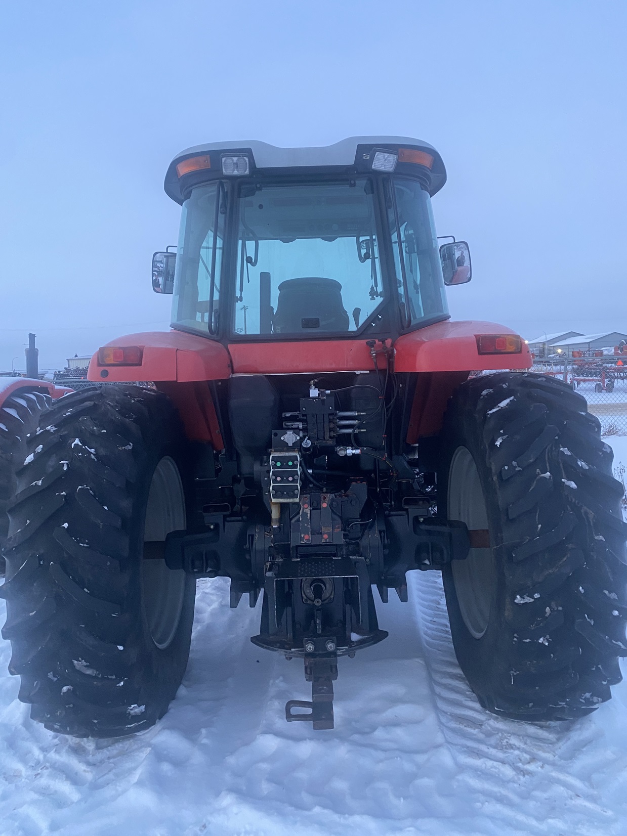 2000 Massey Ferguson 8220 Tractor