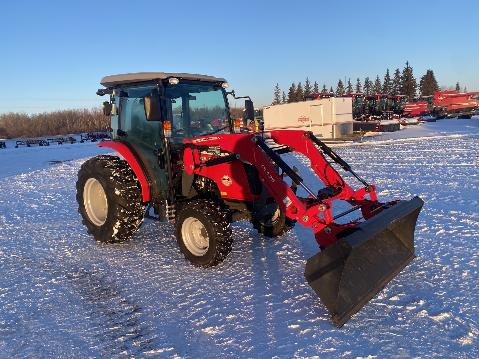 2019 Massey Ferguson 1735M Tractor