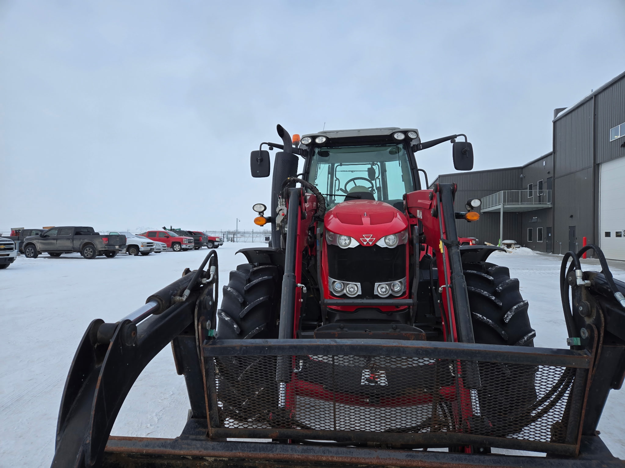 2015 Massey Ferguson 6616 Deluxe Tractor