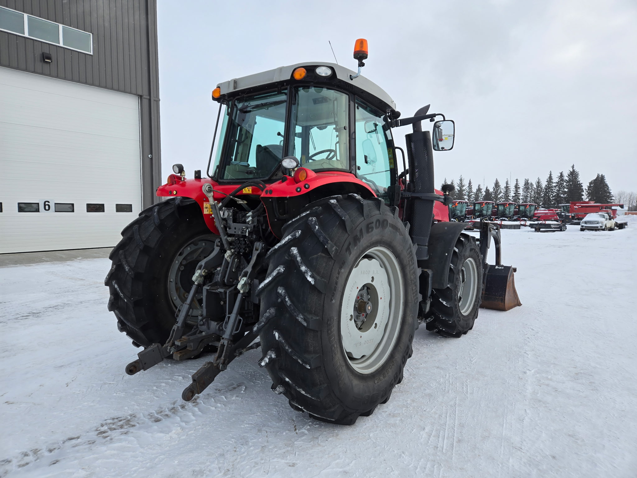 2015 Massey Ferguson 6616 Deluxe Tractor