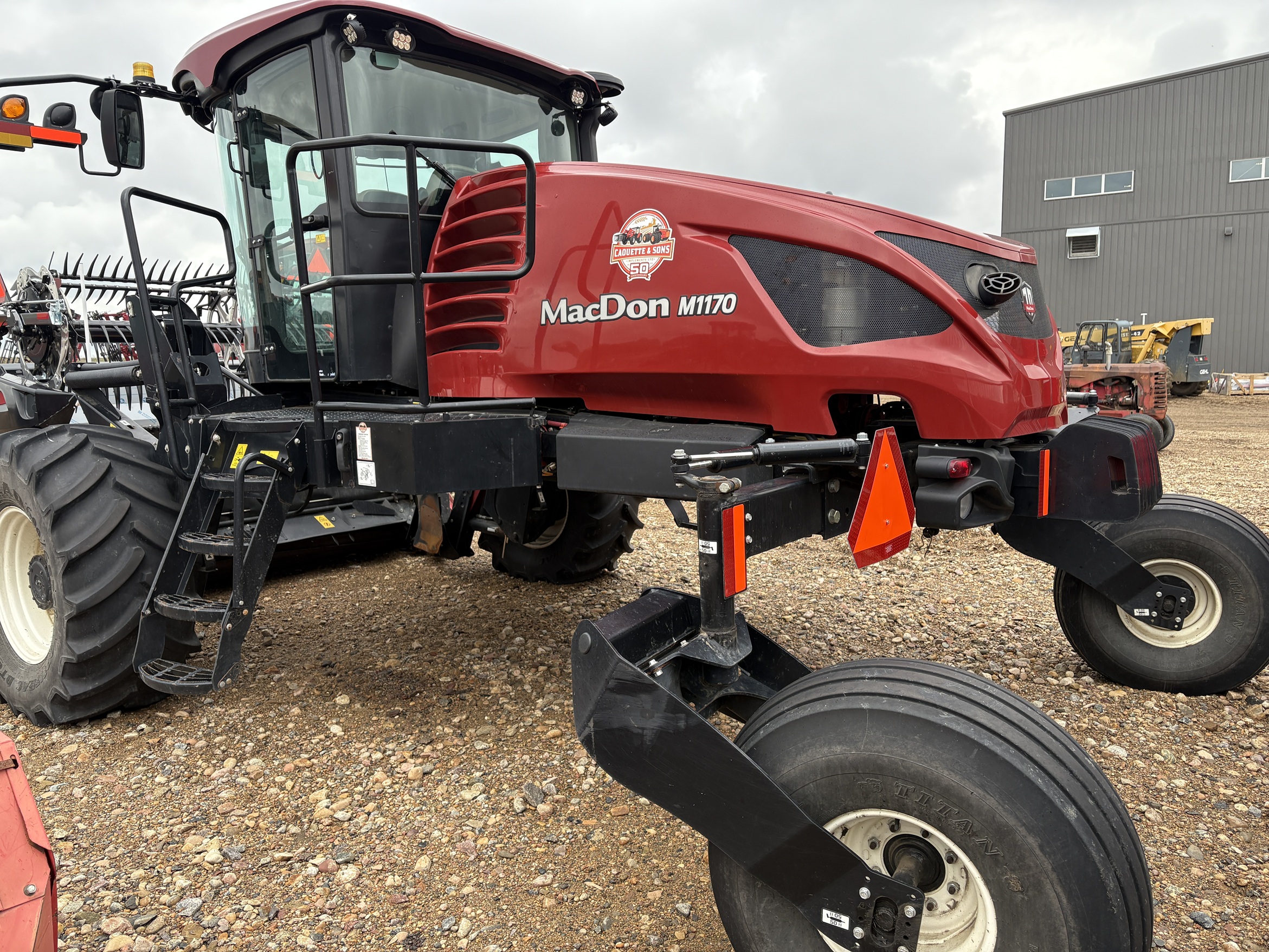 2019 MacDon M1170 Windrower