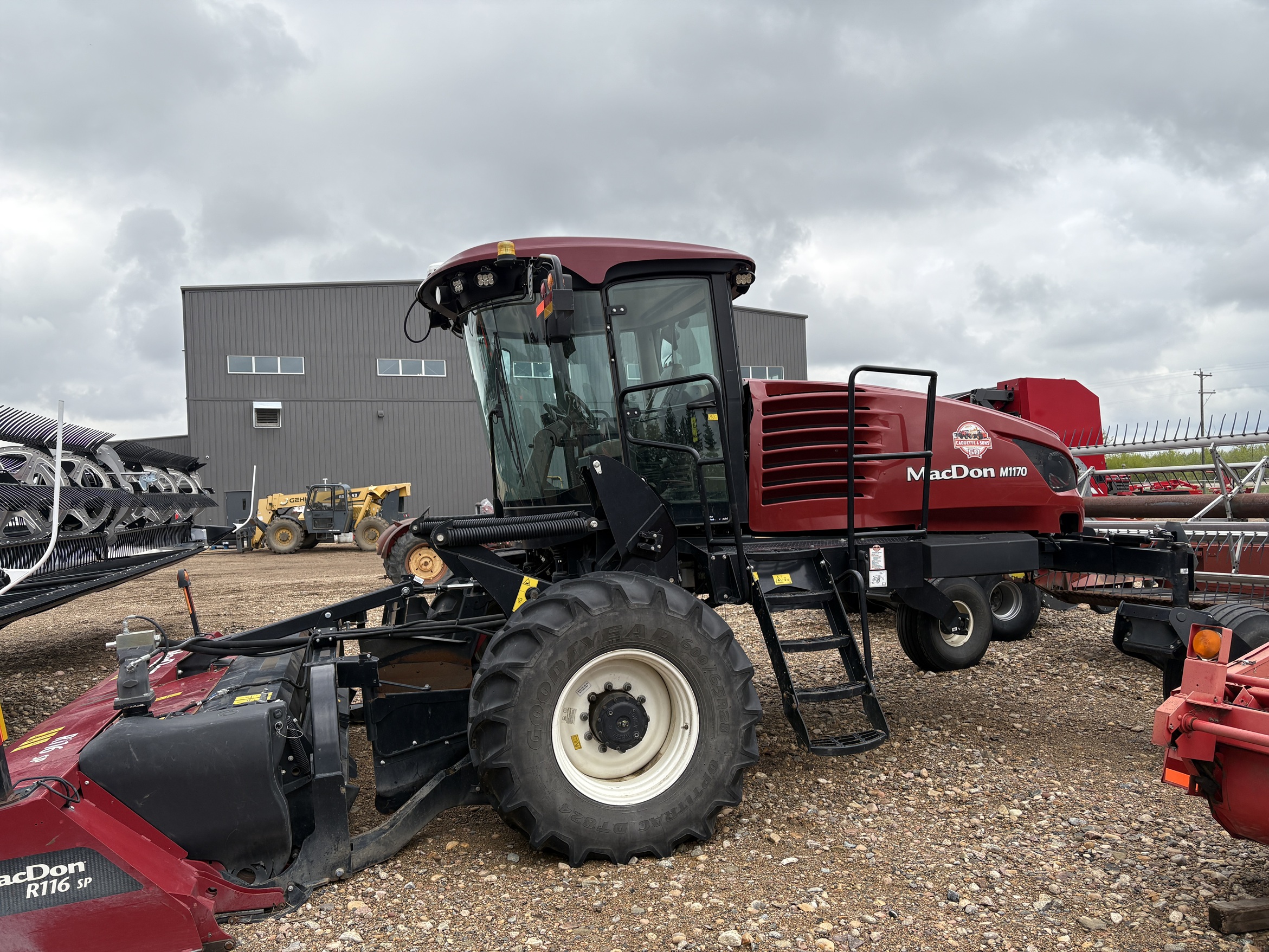 2019 MacDon M1170 Windrower