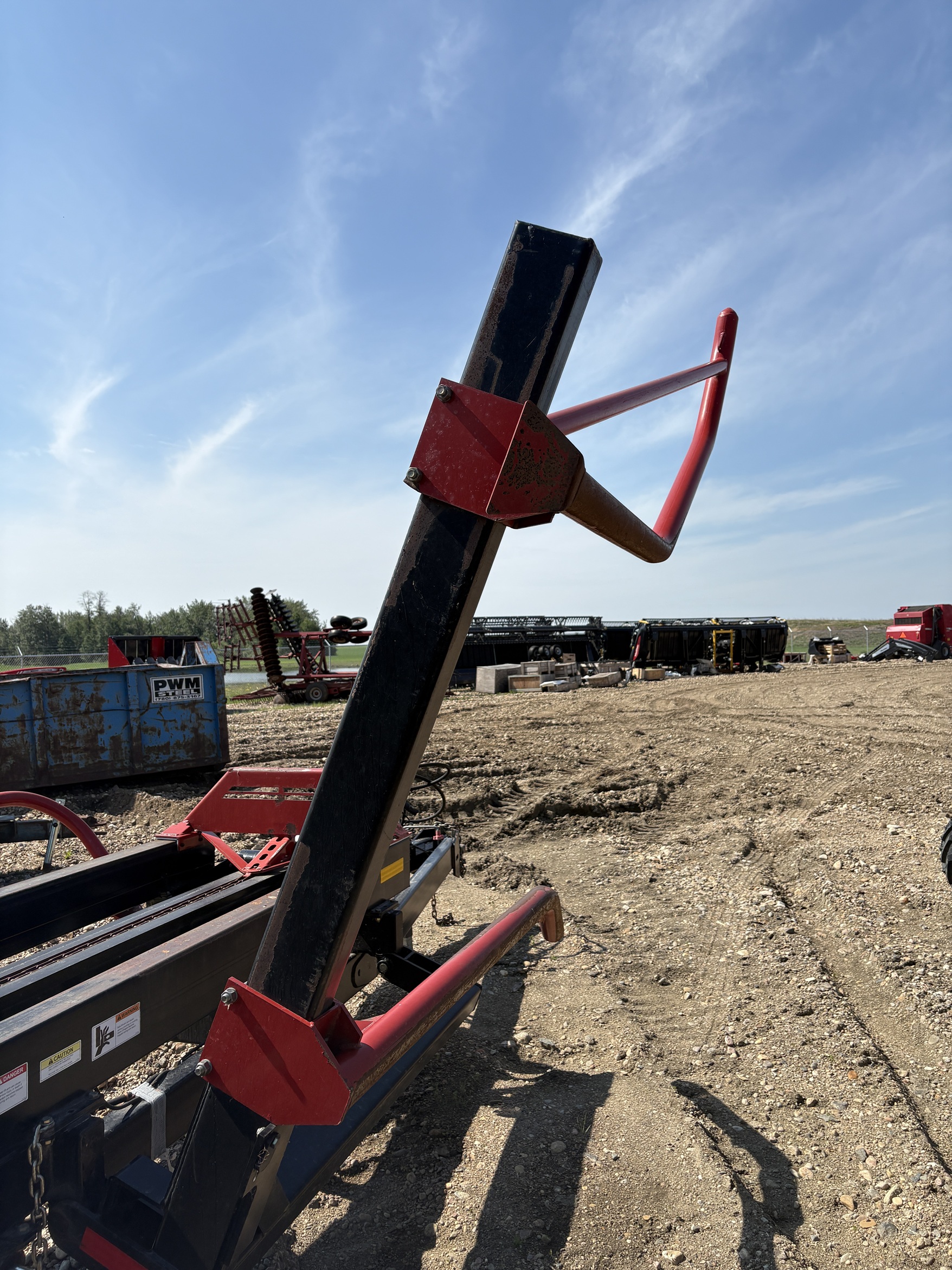 2015 Buhler Farm King 1450 Bale Mover