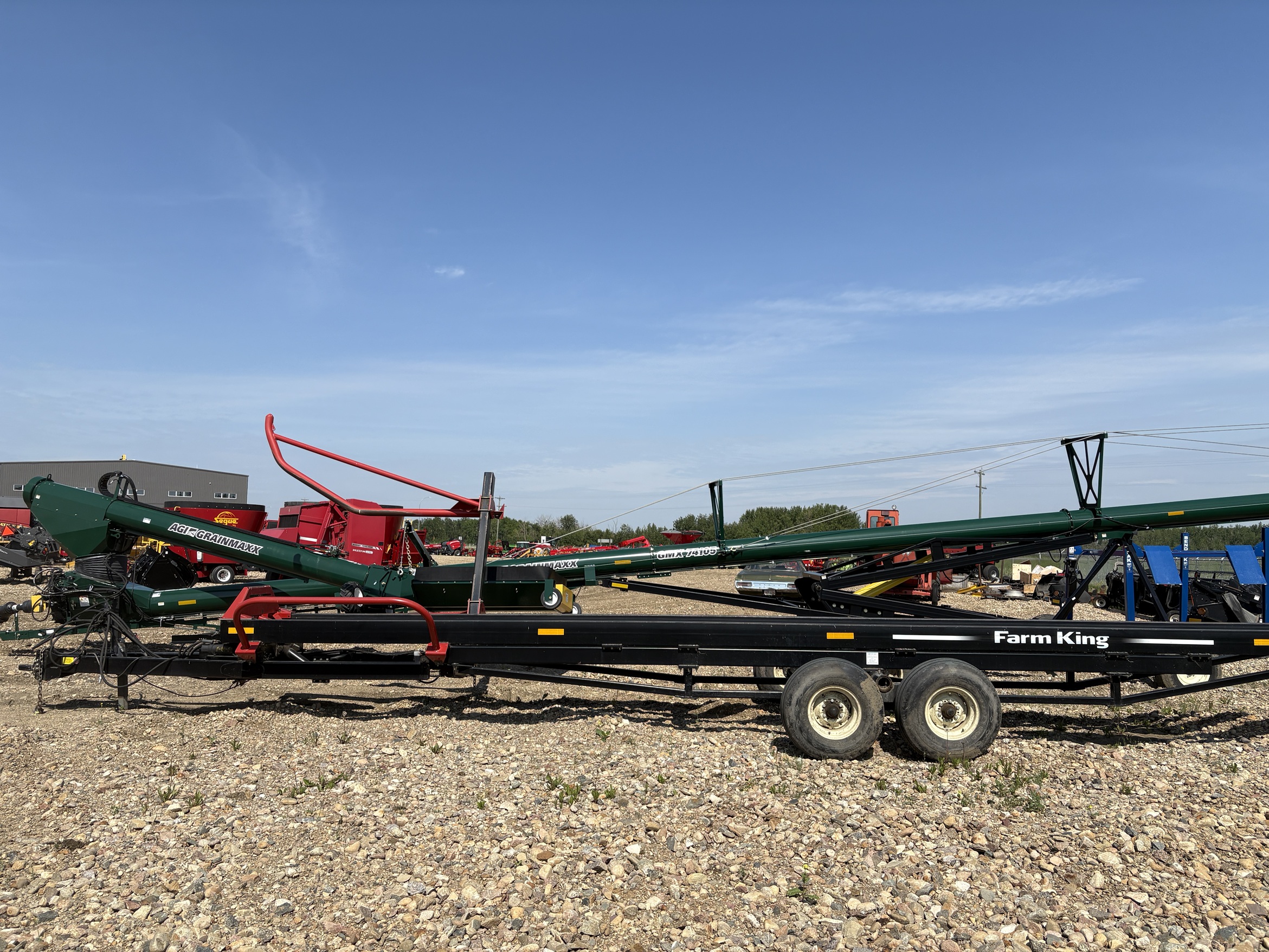 2015 Buhler Farm King 1450 Bale Mover