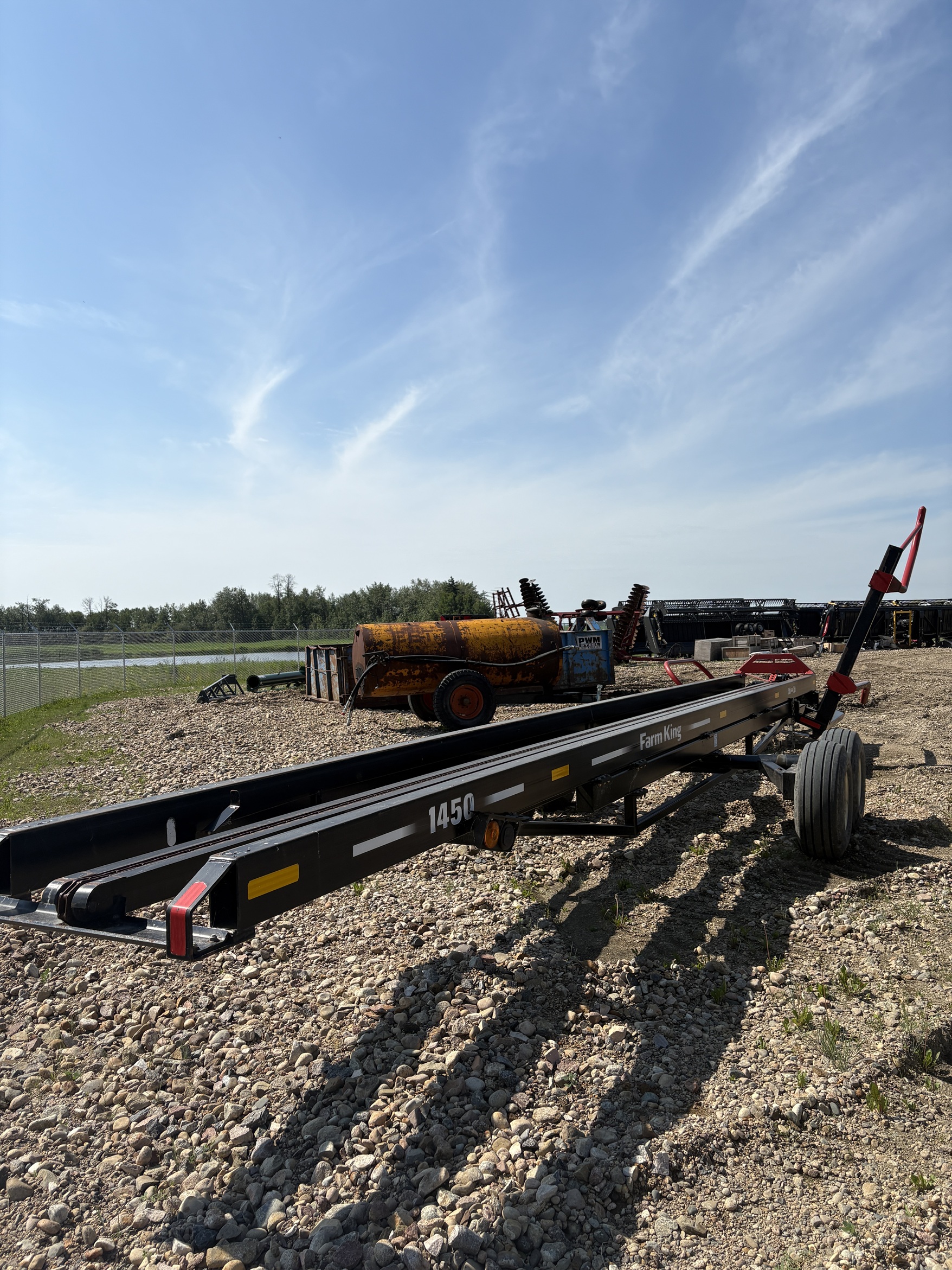 2015 Buhler Farm King 1450 Bale Mover