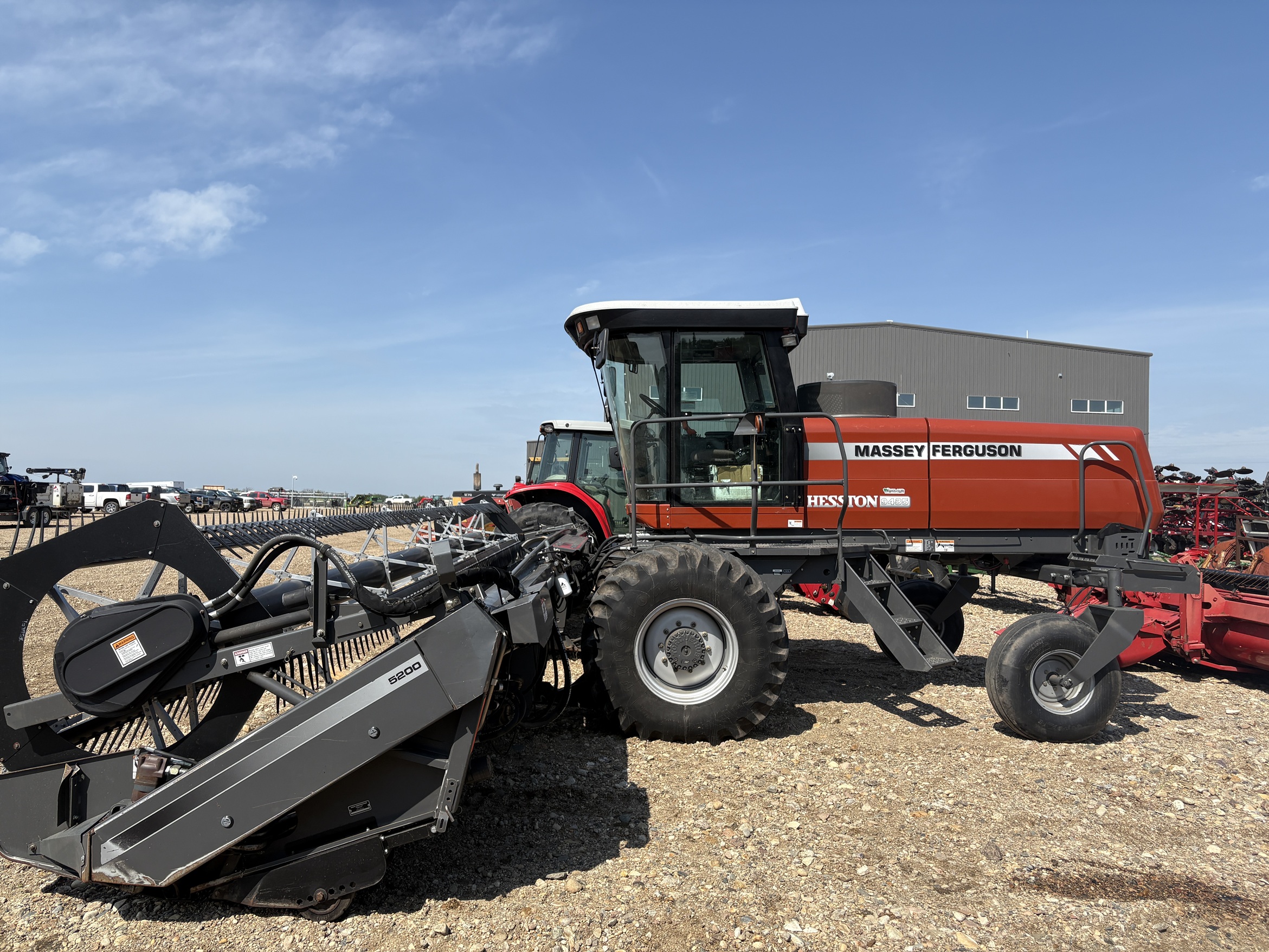 2010 AGCO Hesston 9435 Windrower