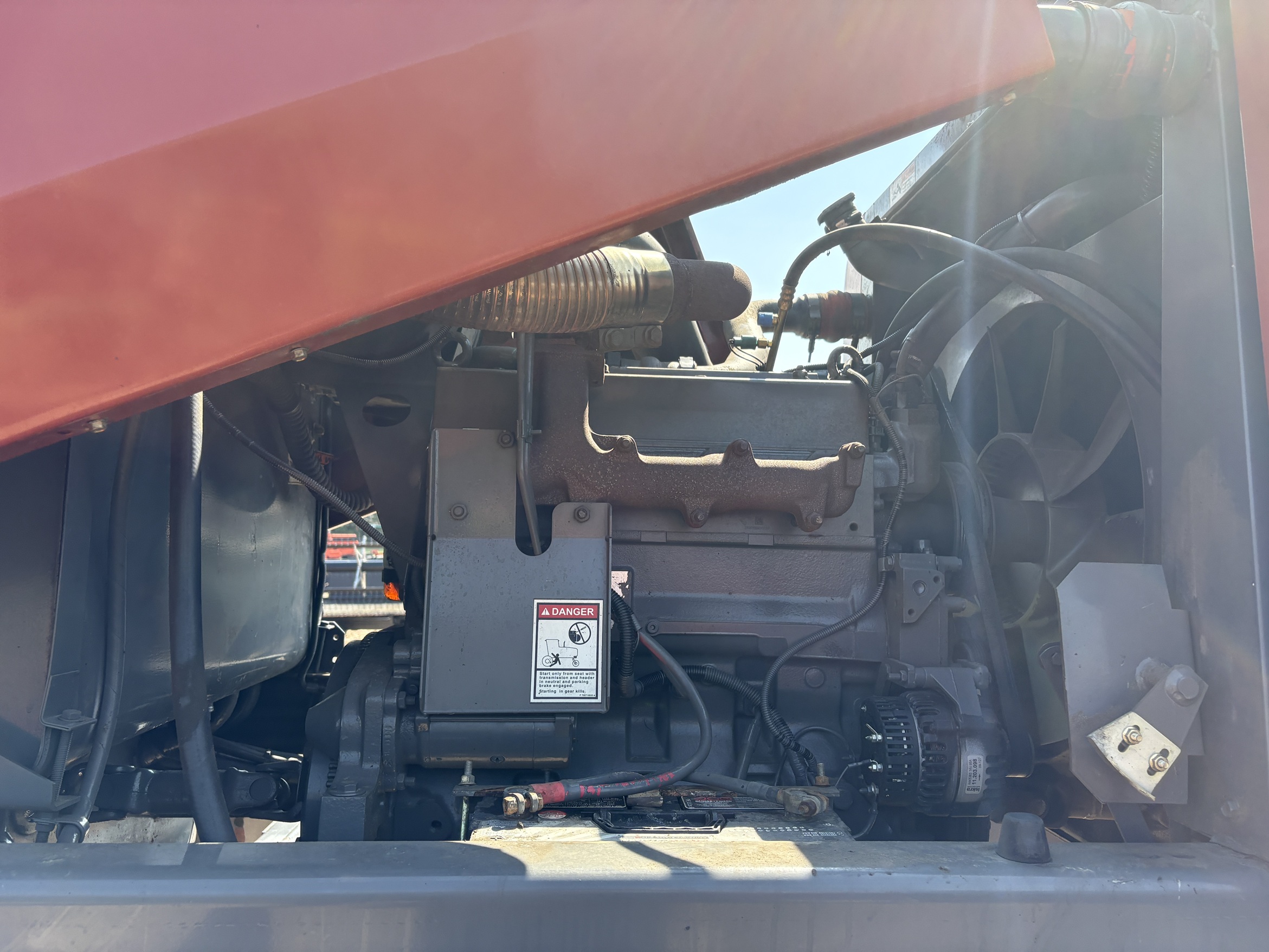 2010 AGCO Hesston 9435 Windrower