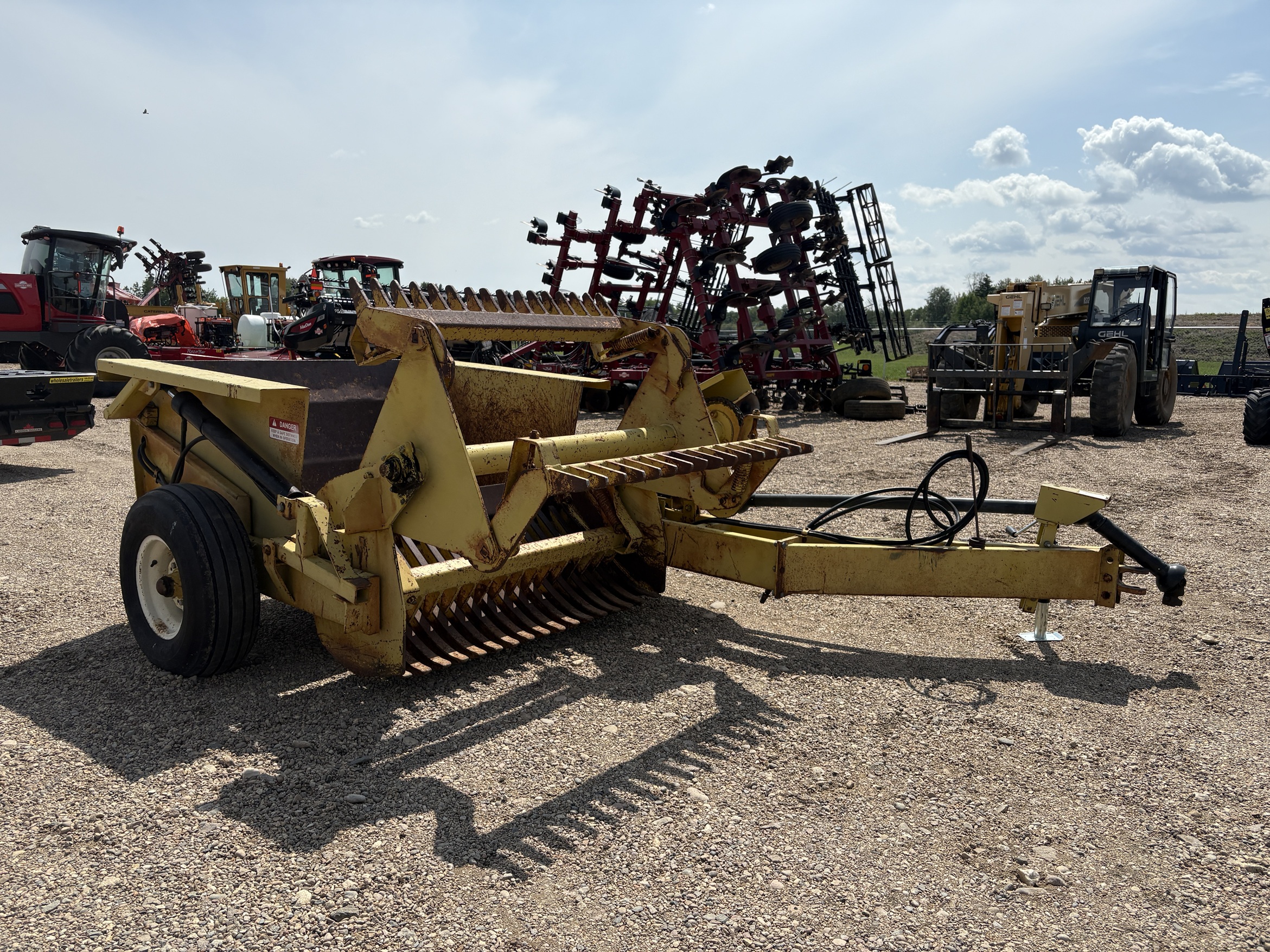 1984 Degelman R570S Rock Picker