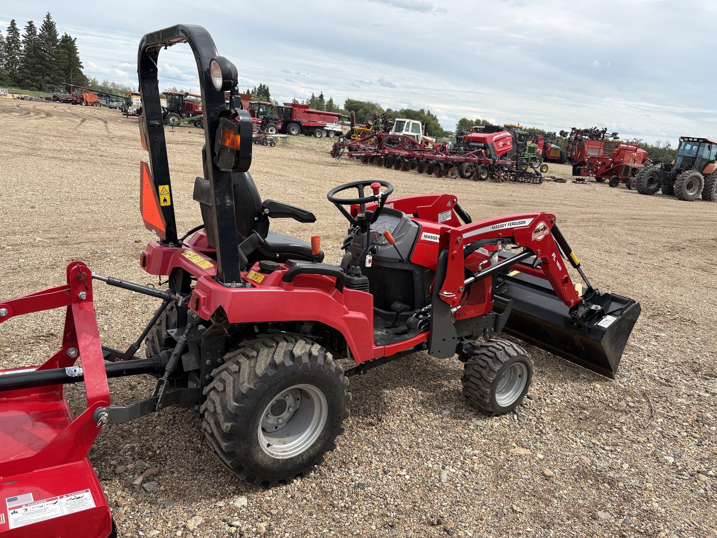 2021 Massey Ferguson GC1725M Tractor