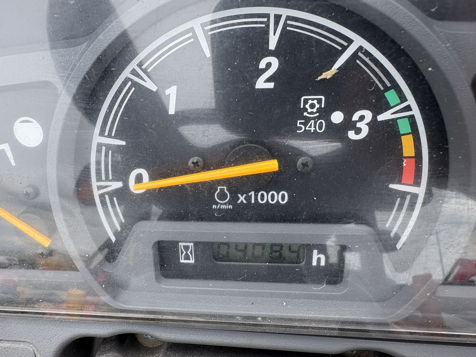 2021 Massey Ferguson GC1725M Tractor