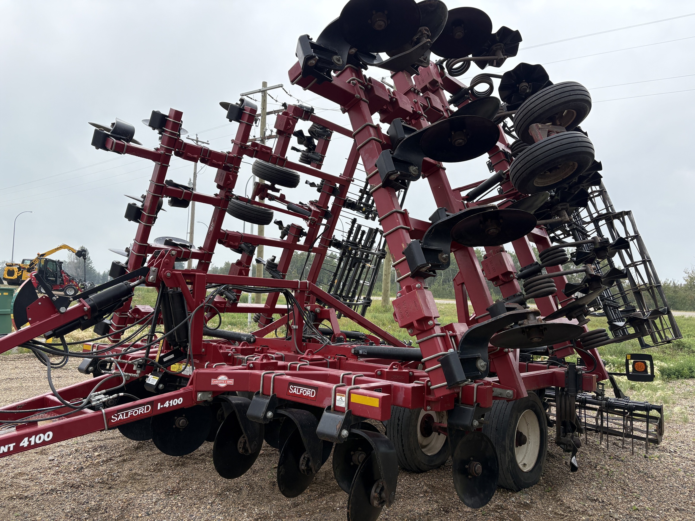 2017 Salford I-4141 Vertical Tillage