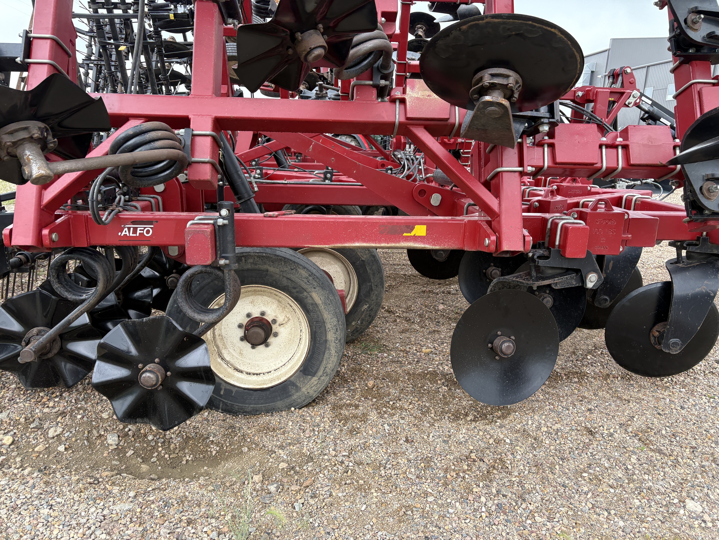 2017 Salford I-4141 Vertical Tillage