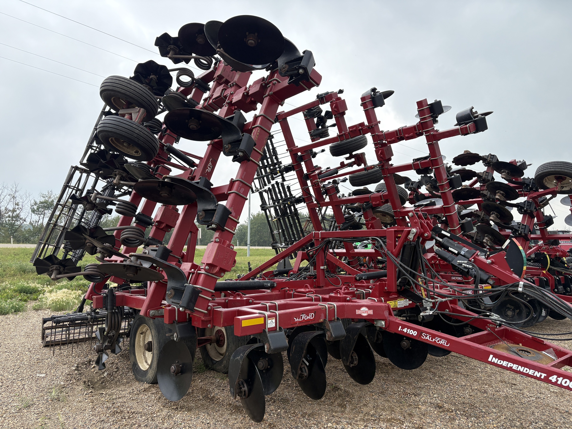 2017 Salford I-4141 Vertical Tillage