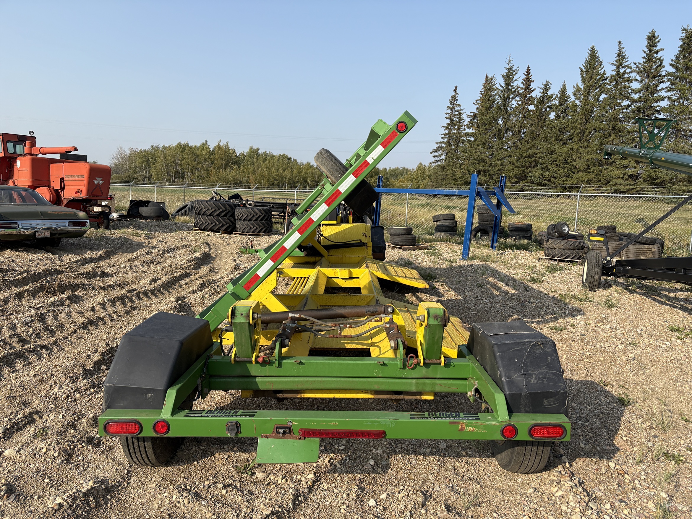 2010 Bergen 6200 Swather Transport