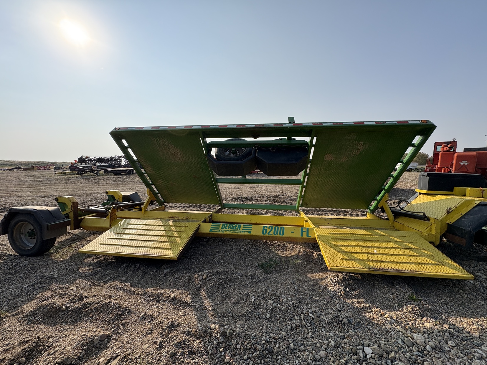 2010 Bergen 6200 Swather Transport