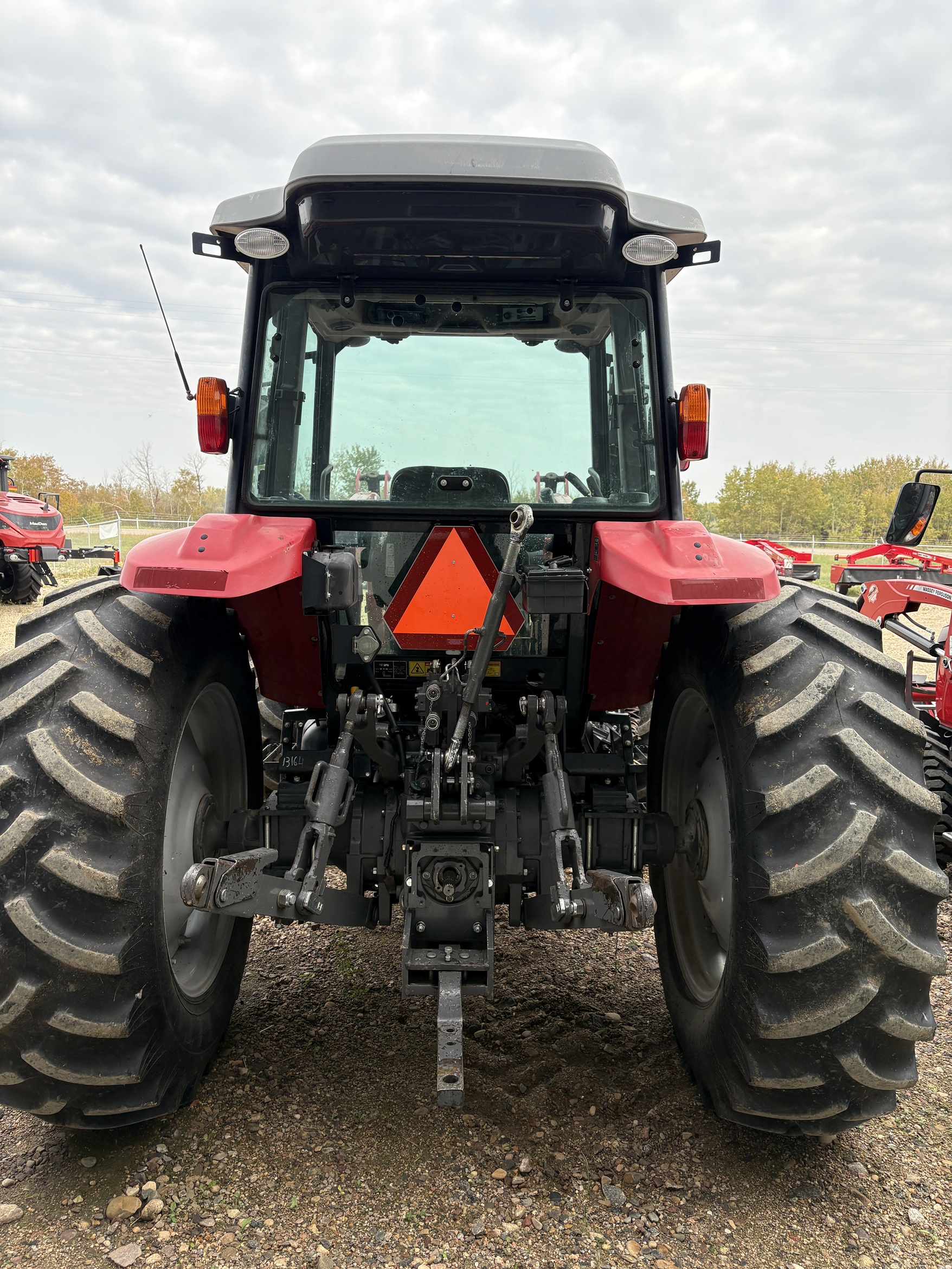 2014 Massey Ferguson 4610 Tractor