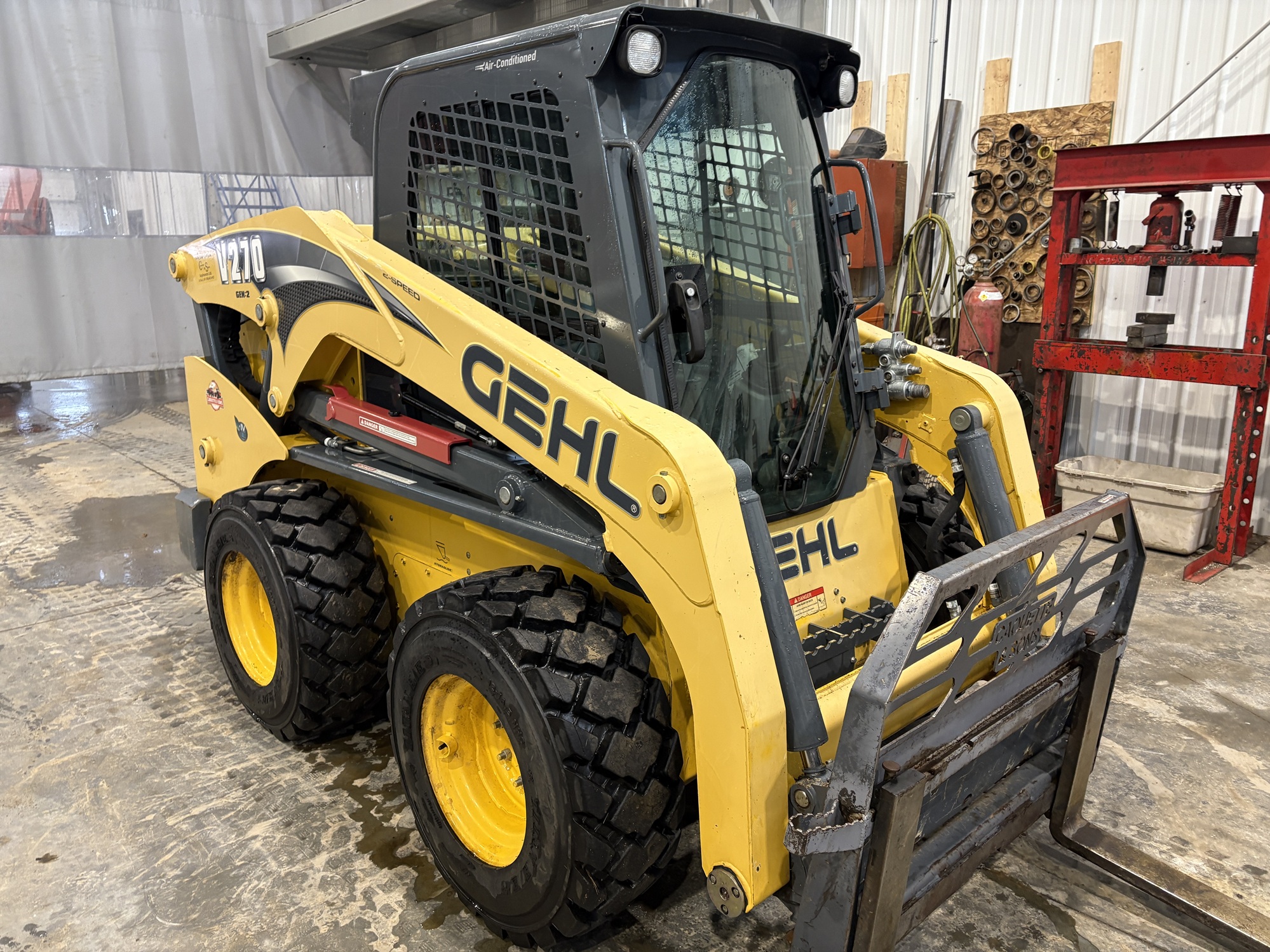 2015 Gehl V270 Skid Steer Loader