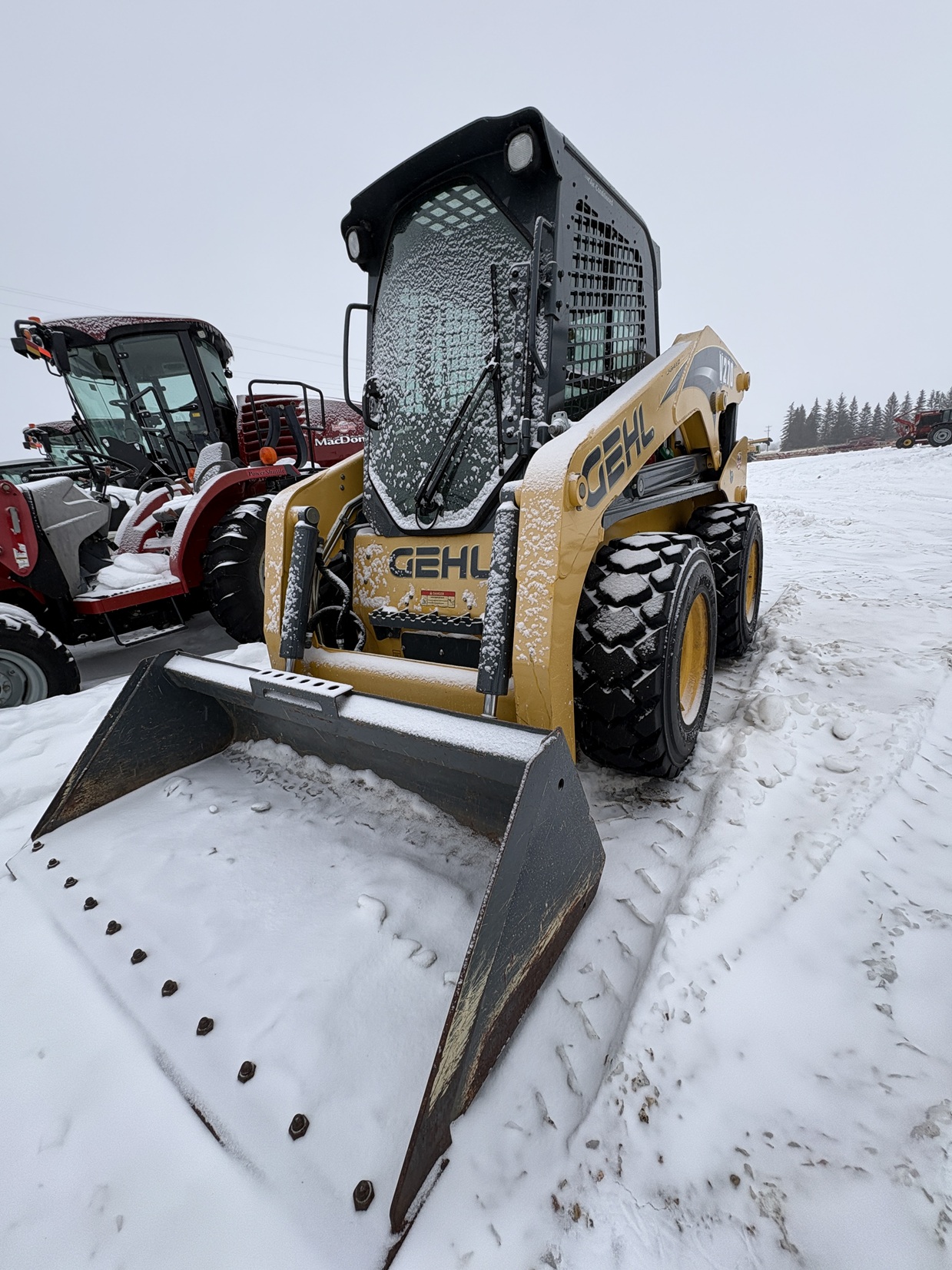 2015 Gehl V270 Skid Steer Loader