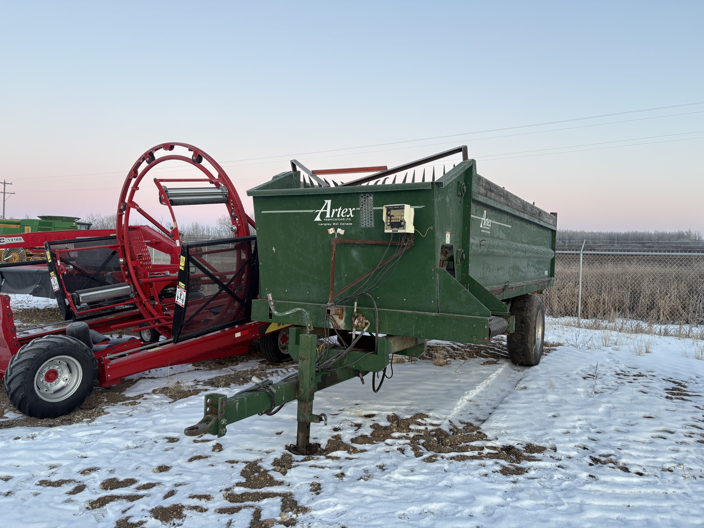 2002 Artex FW1803 Feed Wagon