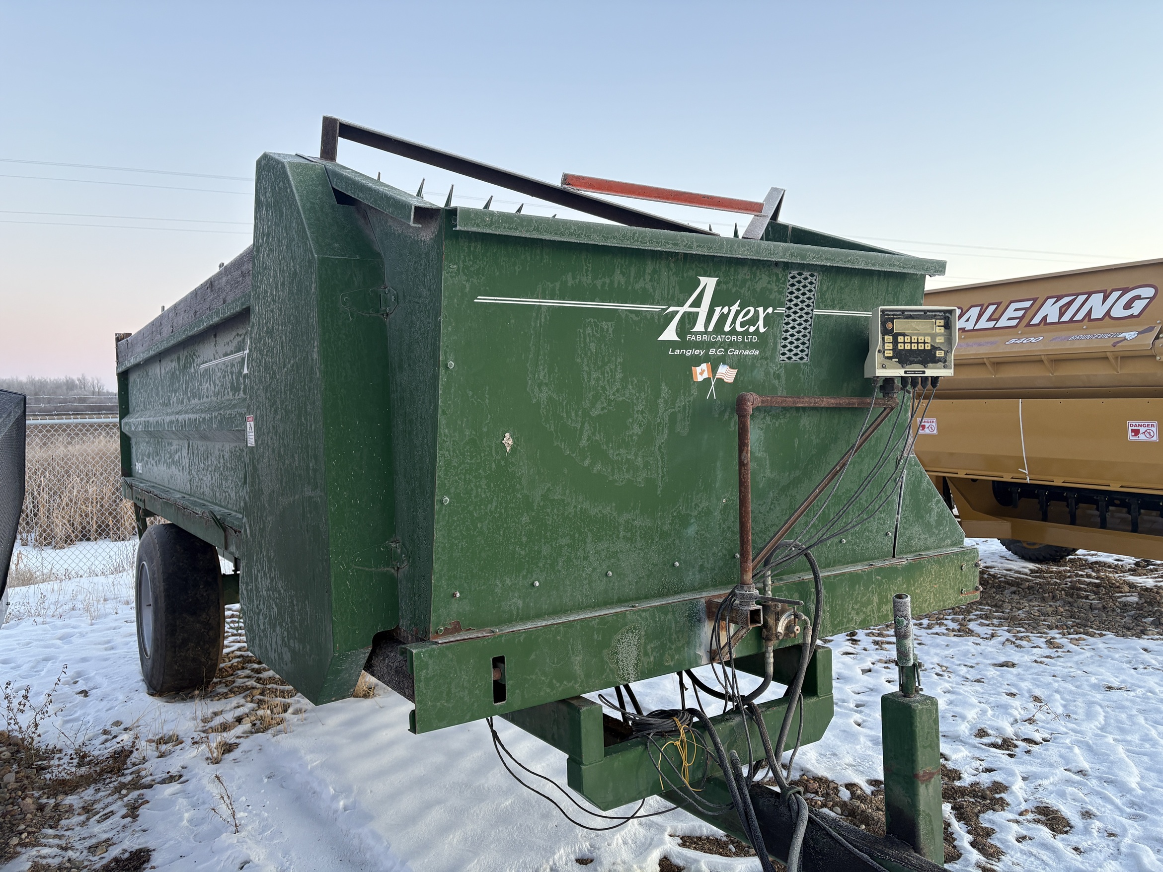 2002 Artex FW1803 Feed Wagon