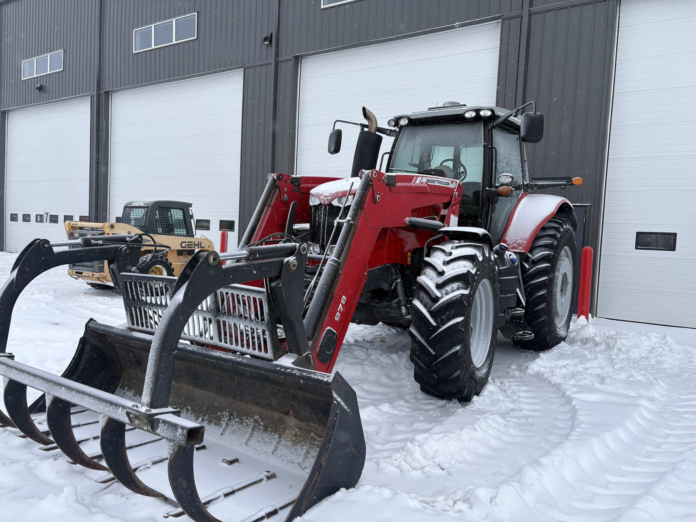 2017 Massey Ferguson 7719 Premium Tractor