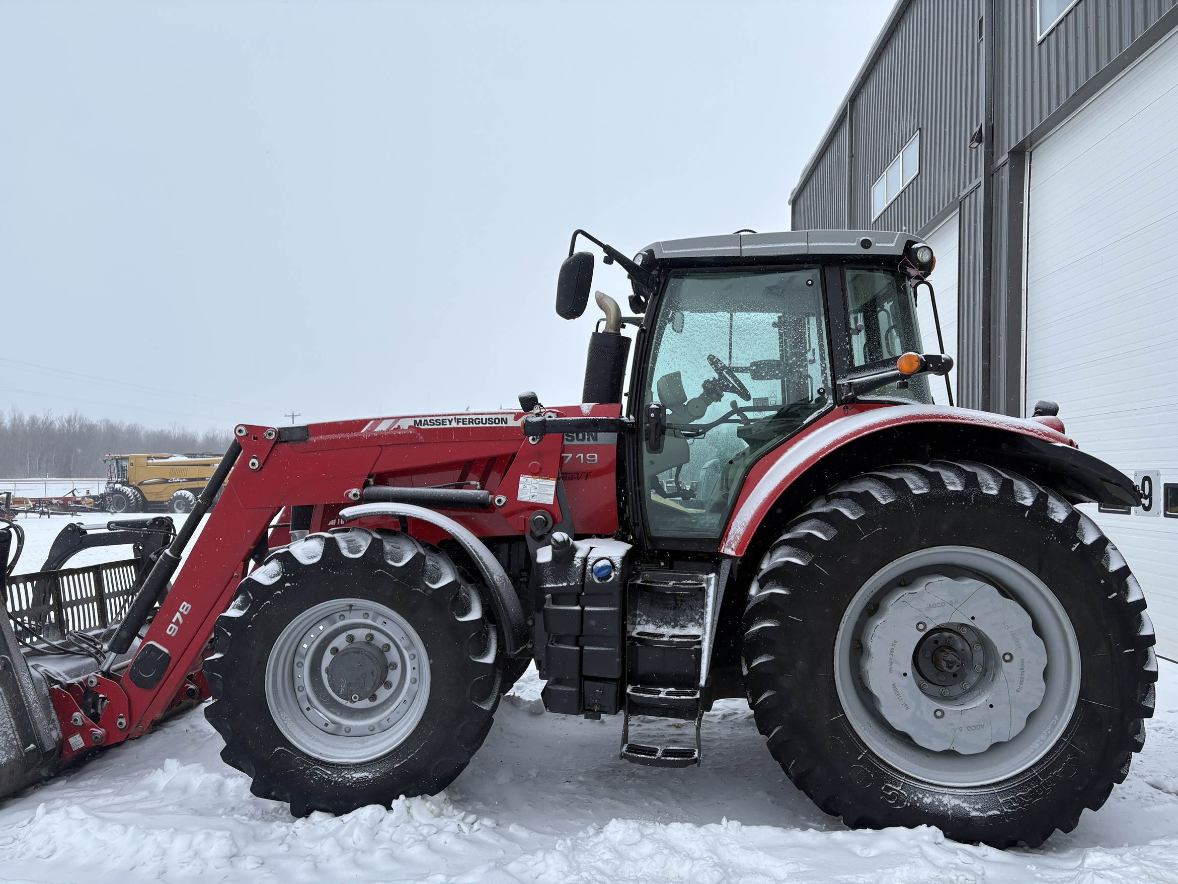 2017 Massey Ferguson 7719 Premium Tractor