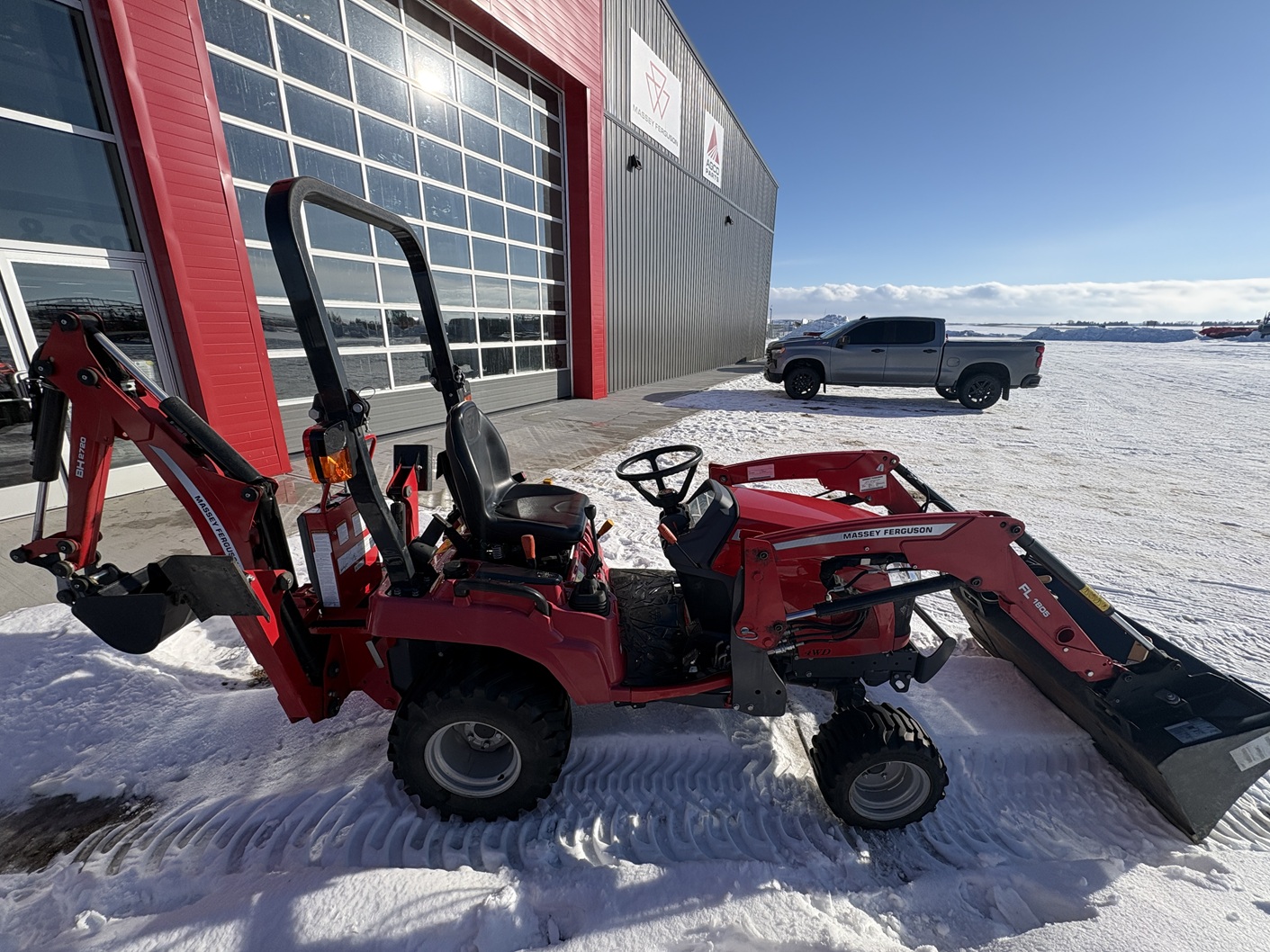 2021 Massey Ferguson GC1723EB Tractor
