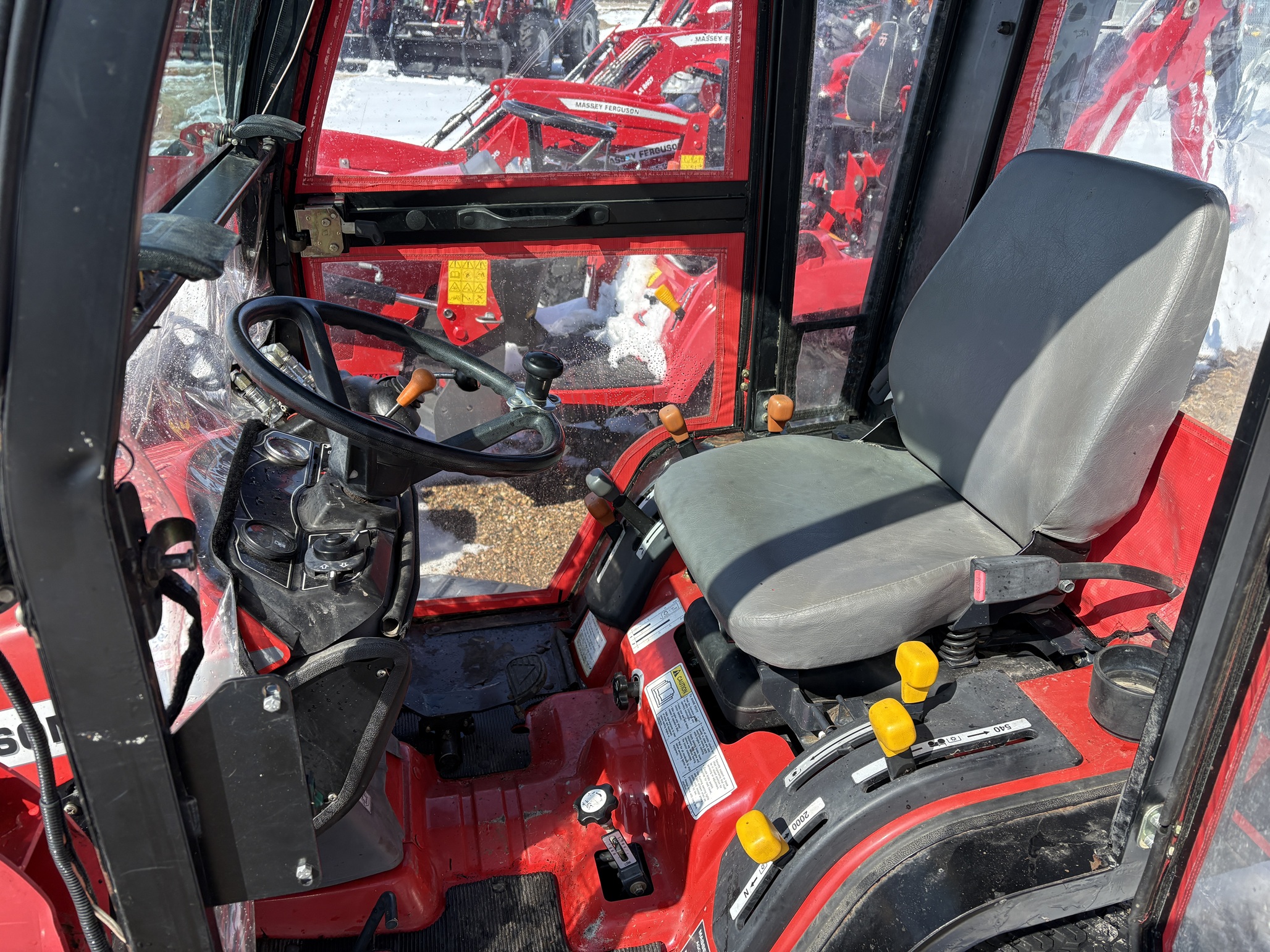 2007 Massey Ferguson GC2300 Tractor