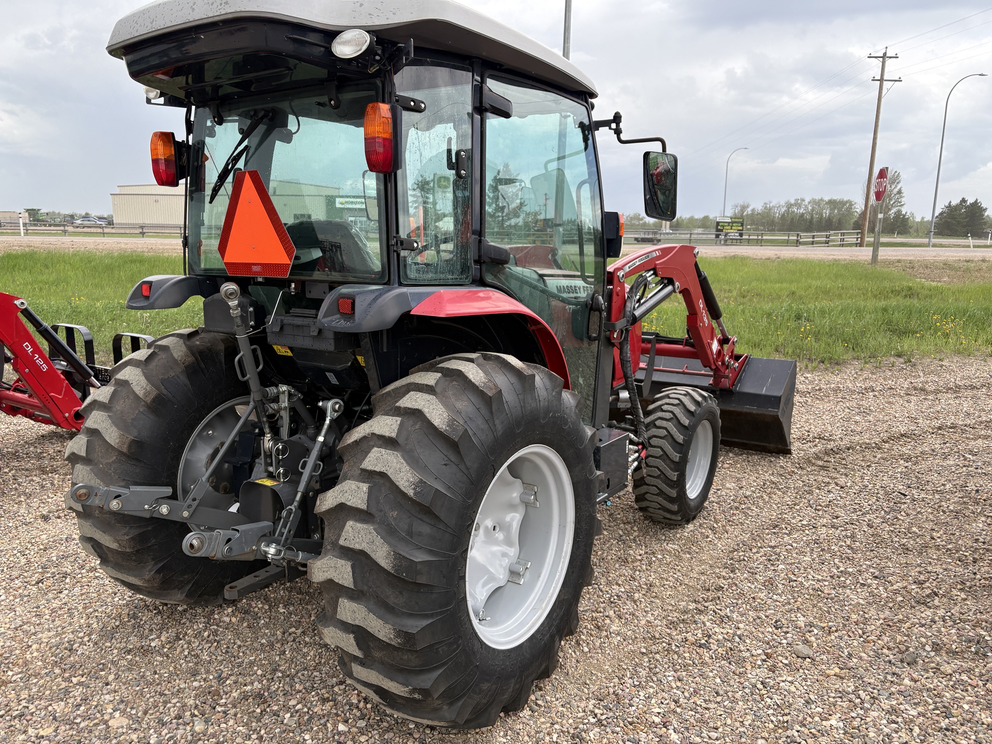 2016 Massey Ferguson 1754 Tractor