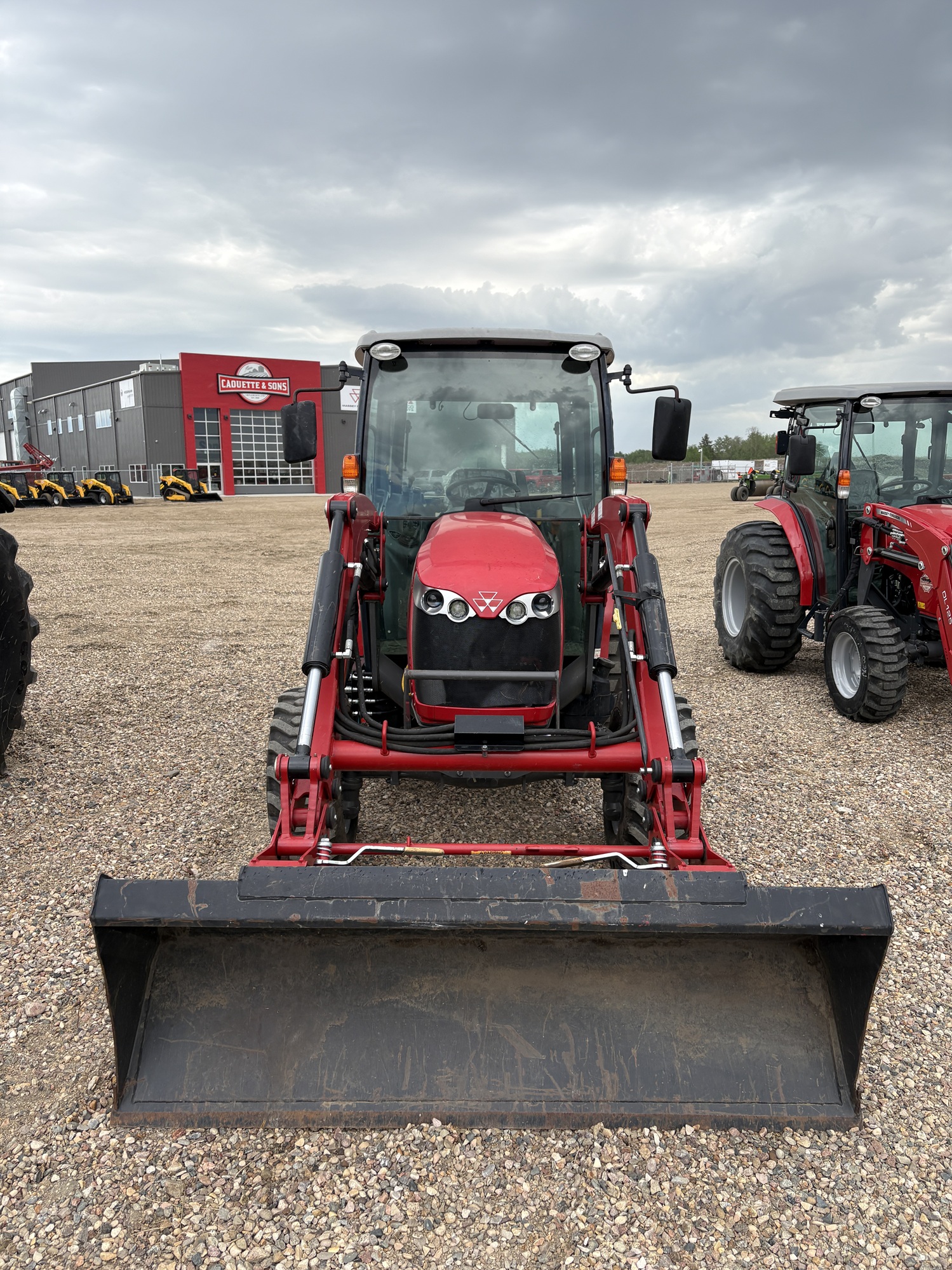2016 Massey Ferguson 1754 Tractor